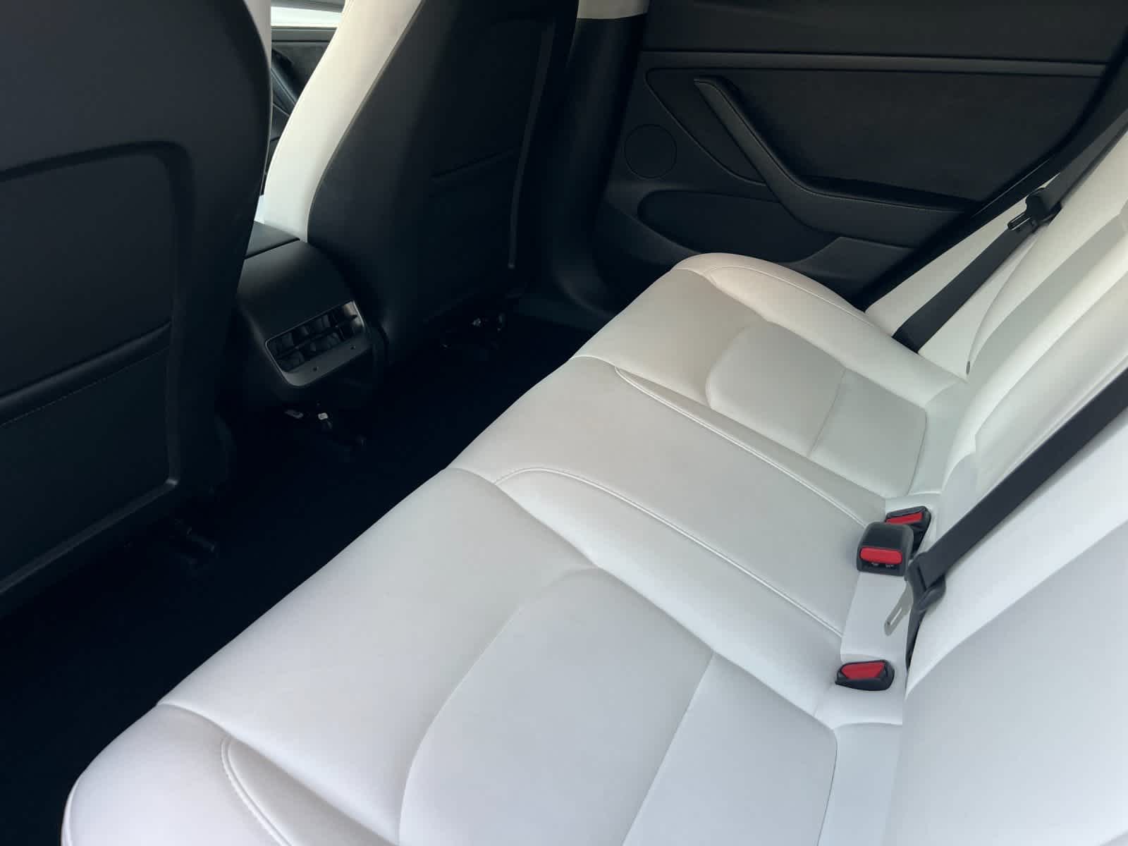 Thumbnail: 2022 Tesla Model 3 - 4