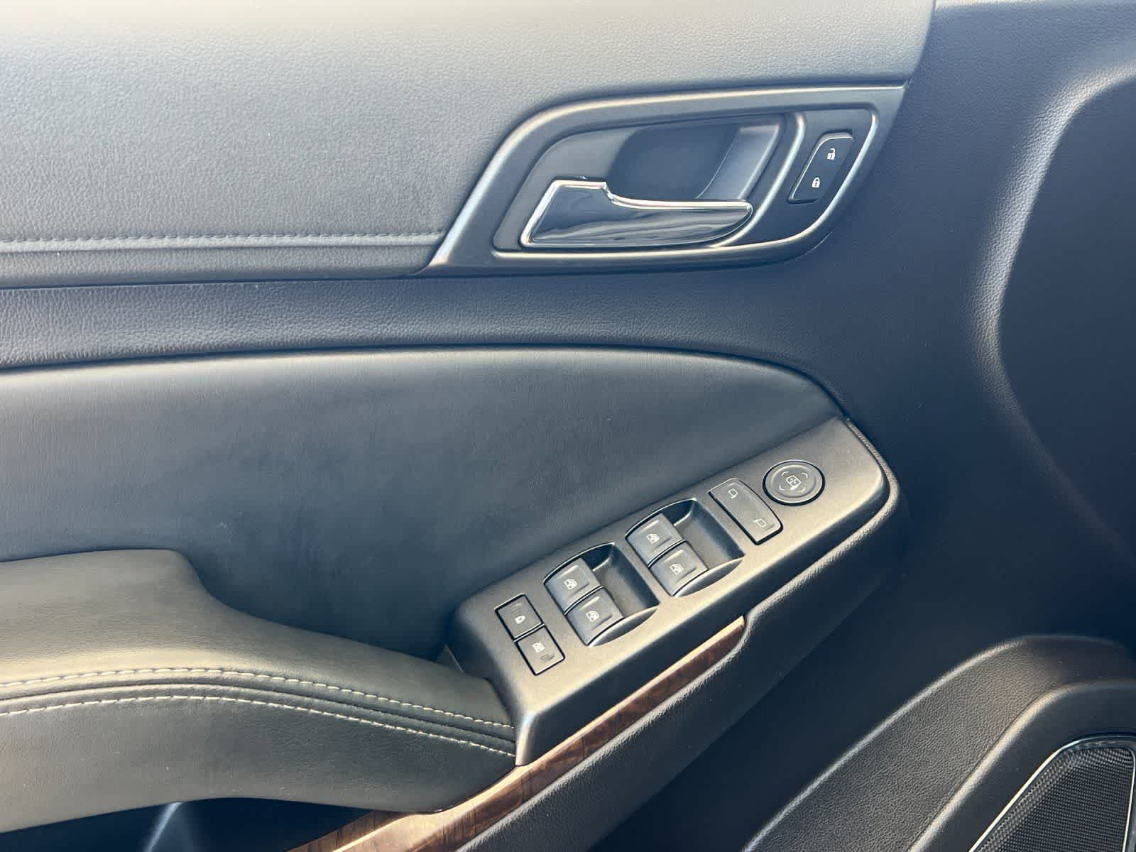 Thumbnail: 2016 Chevrolet Tahoe - 13