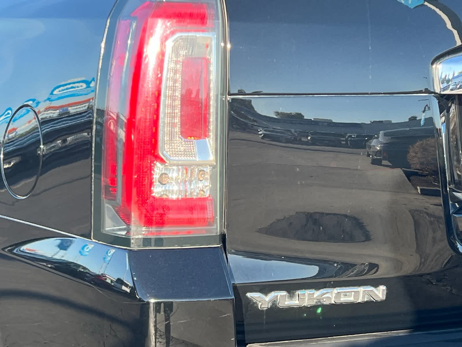 Thumbnail: 2016 GMC Yukon - 29