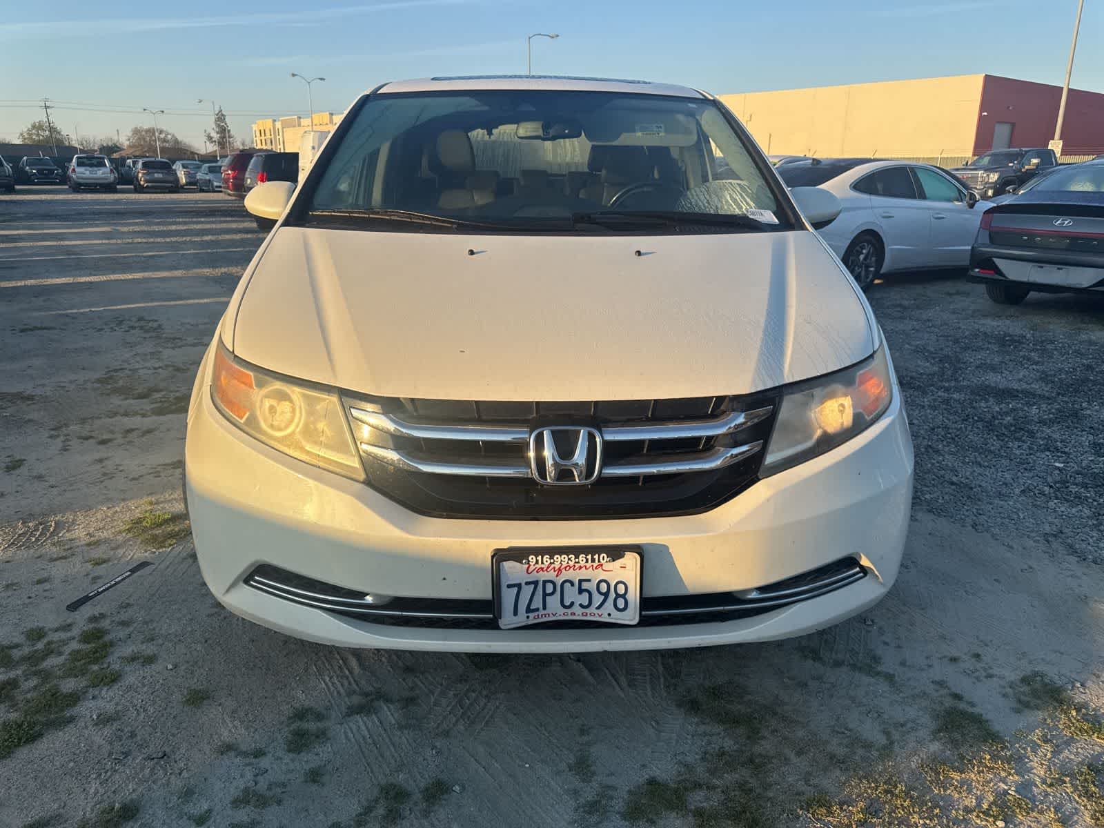 Thumbnail: 2014 Honda Odyssey - 2