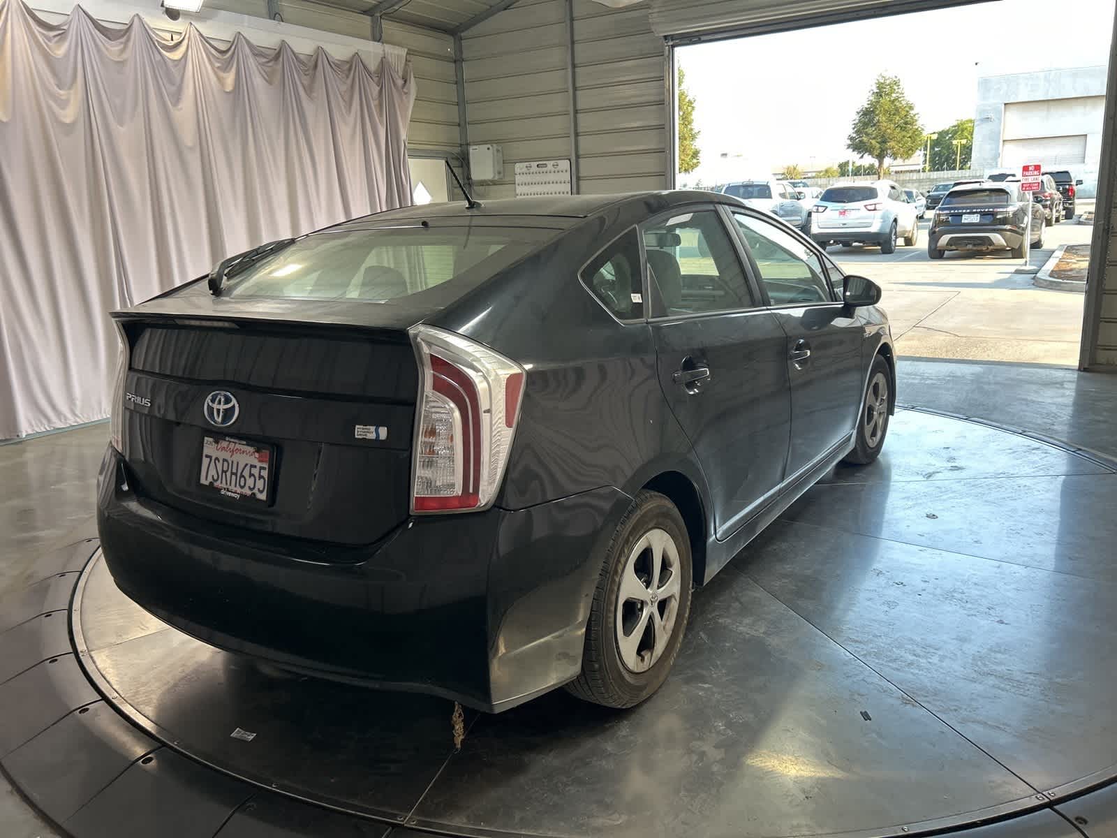 Thumbnail: 2013 Toyota Prius - 9