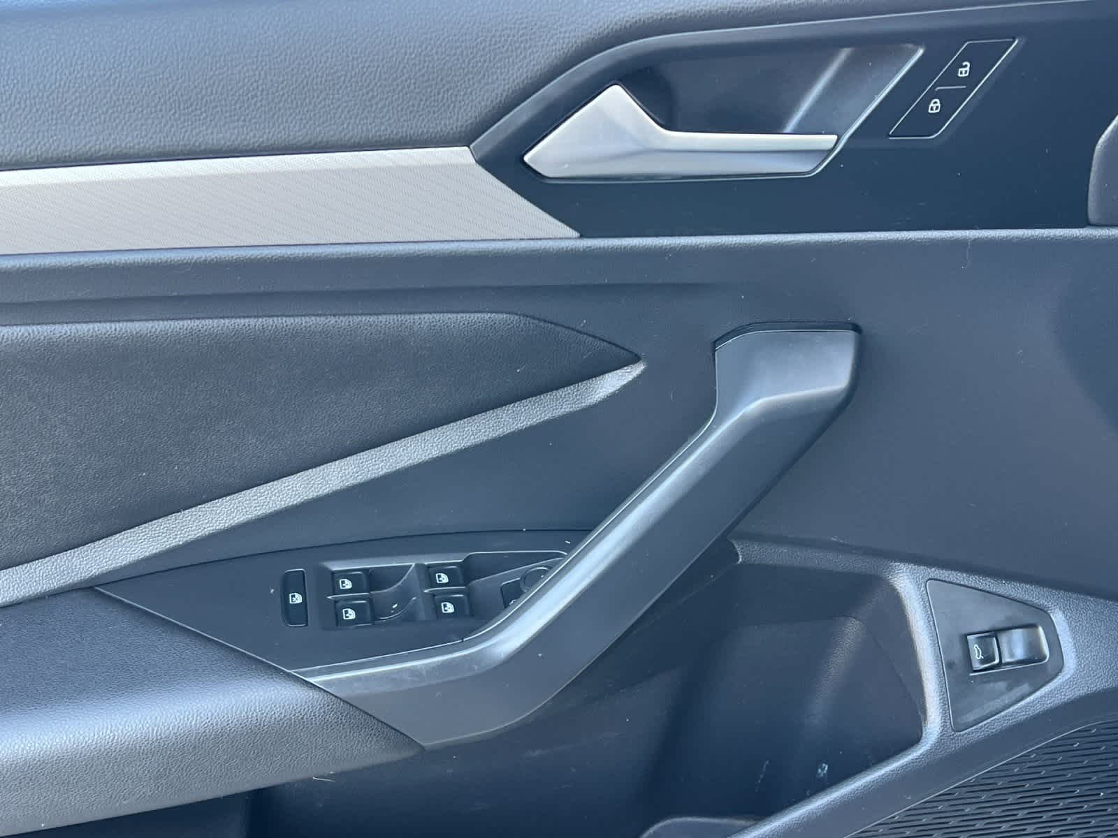 Thumbnail: 2020 Volkswagen Jetta - 12