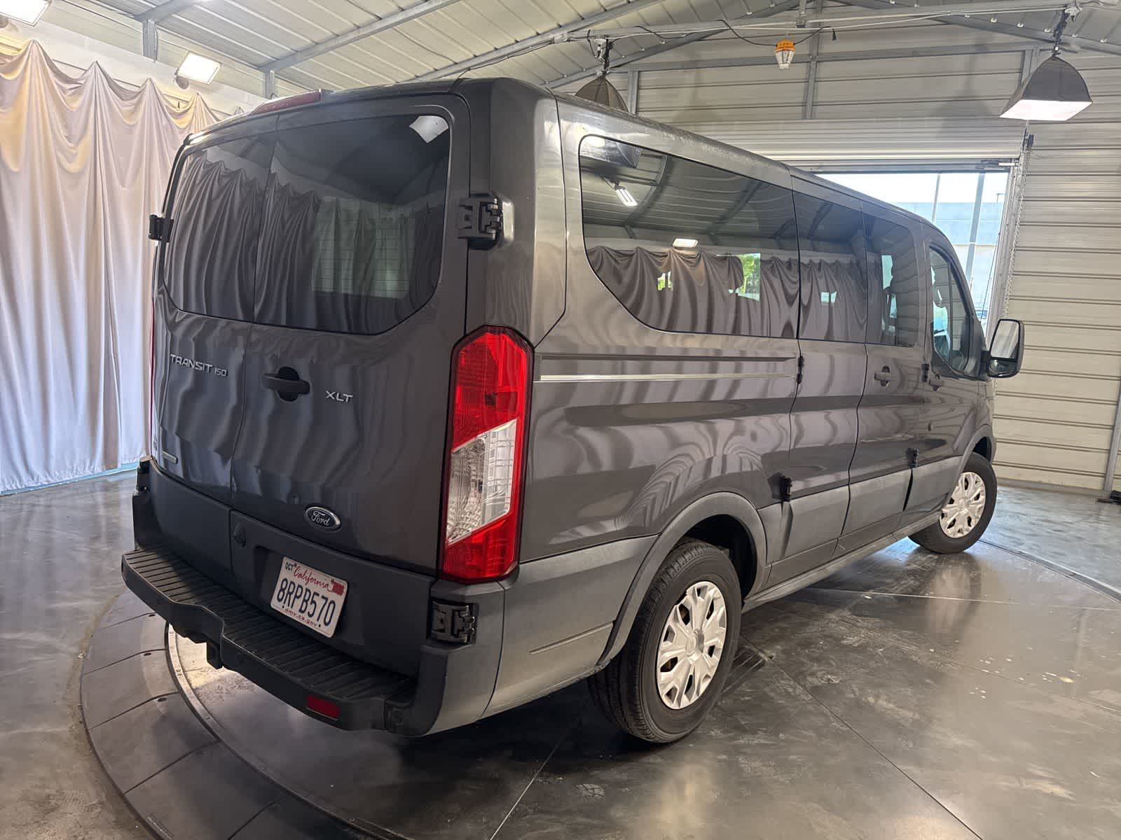 2017 Ford Transit-150 photo 4