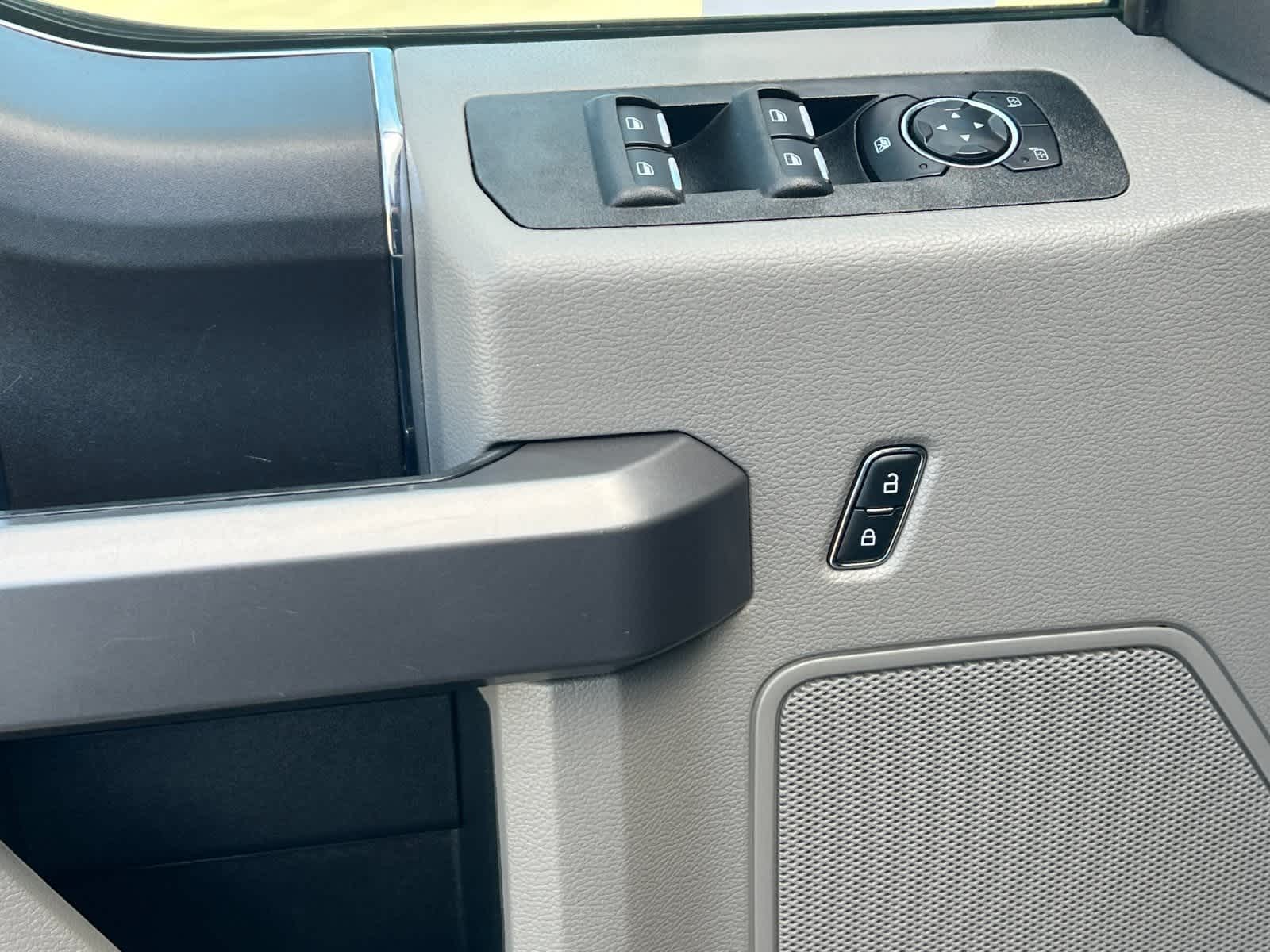 Thumbnail: 2019 Ford F-150 - 13