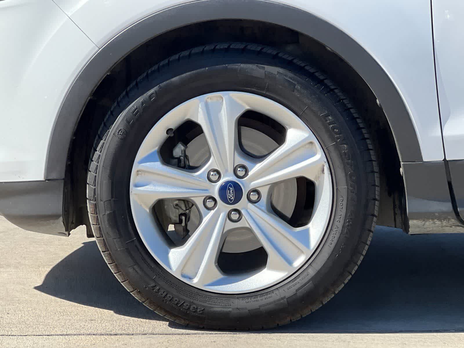 Thumbnail: 2014 Ford Escape - 26
