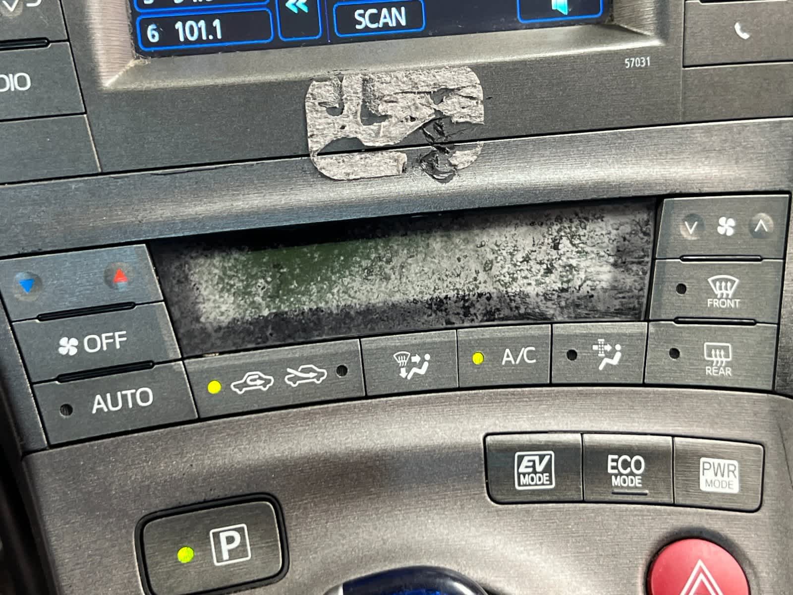 Thumbnail: 2013 Toyota Prius - 19