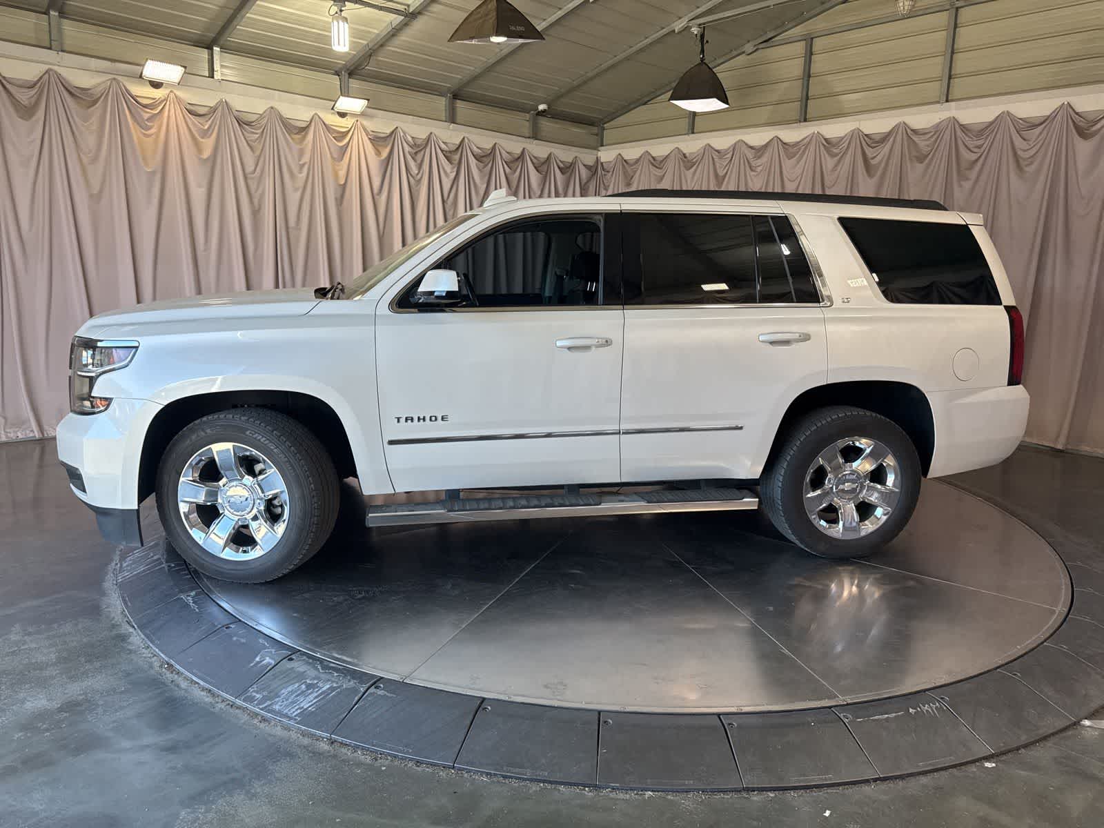 Thumbnail: 2018 Chevrolet Tahoe - 8