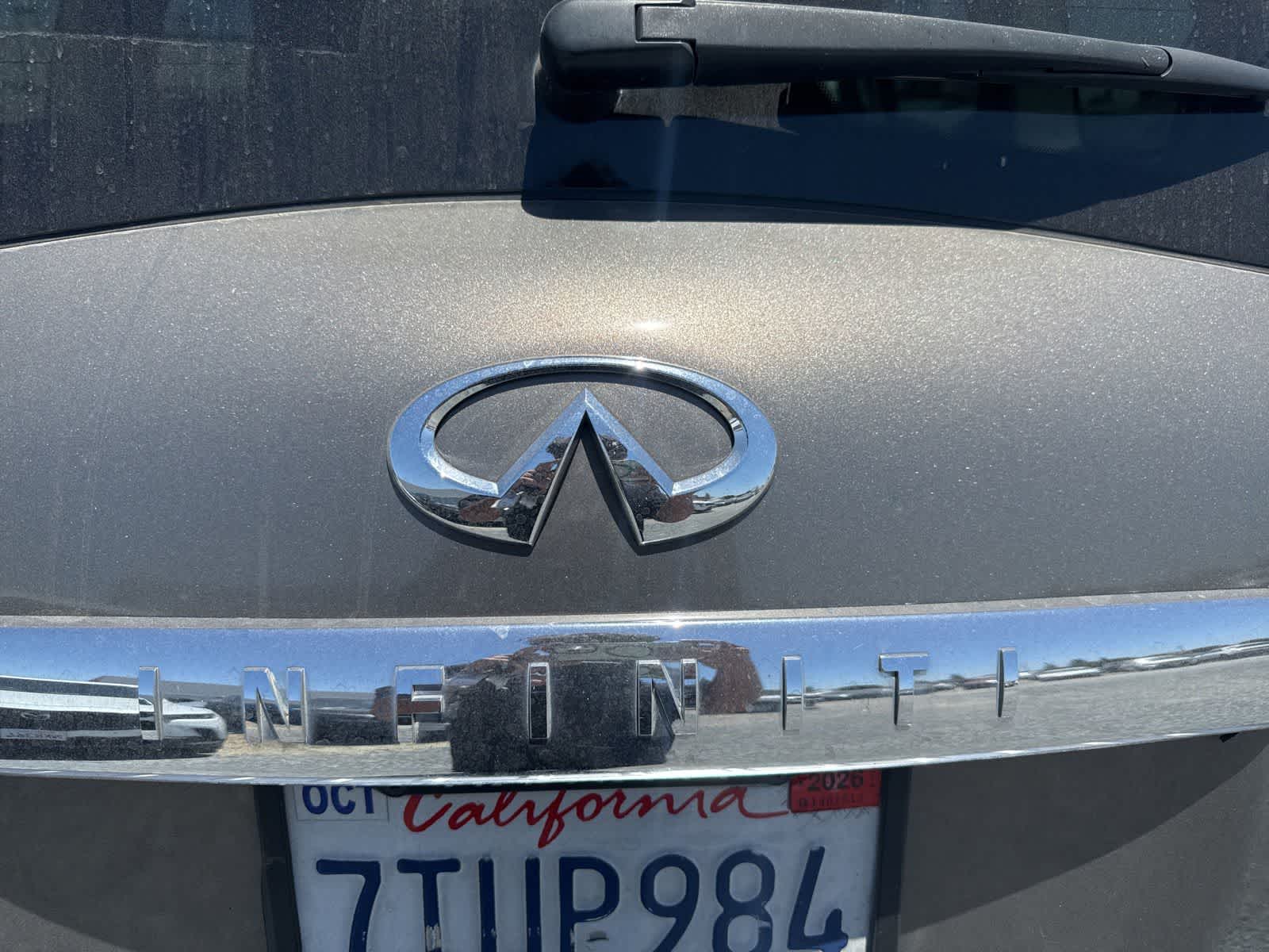 Thumbnail: 2016 INFINITI QX80 - 9