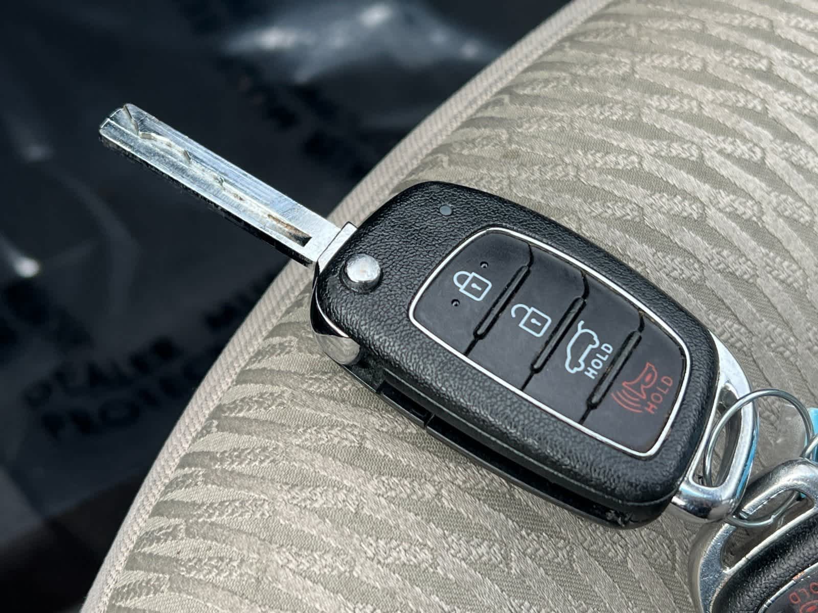 Thumbnail: 2017 Hyundai Santa Fe - 28