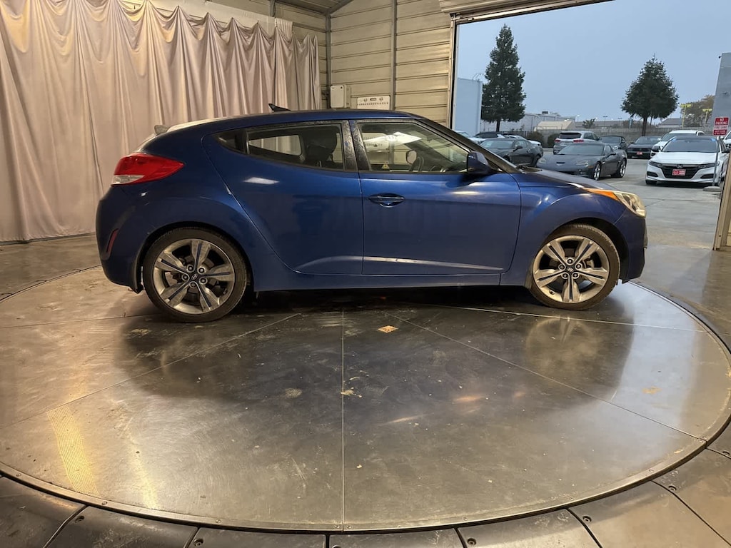 Used 2016 Hyundai Veloster Base Hatchback