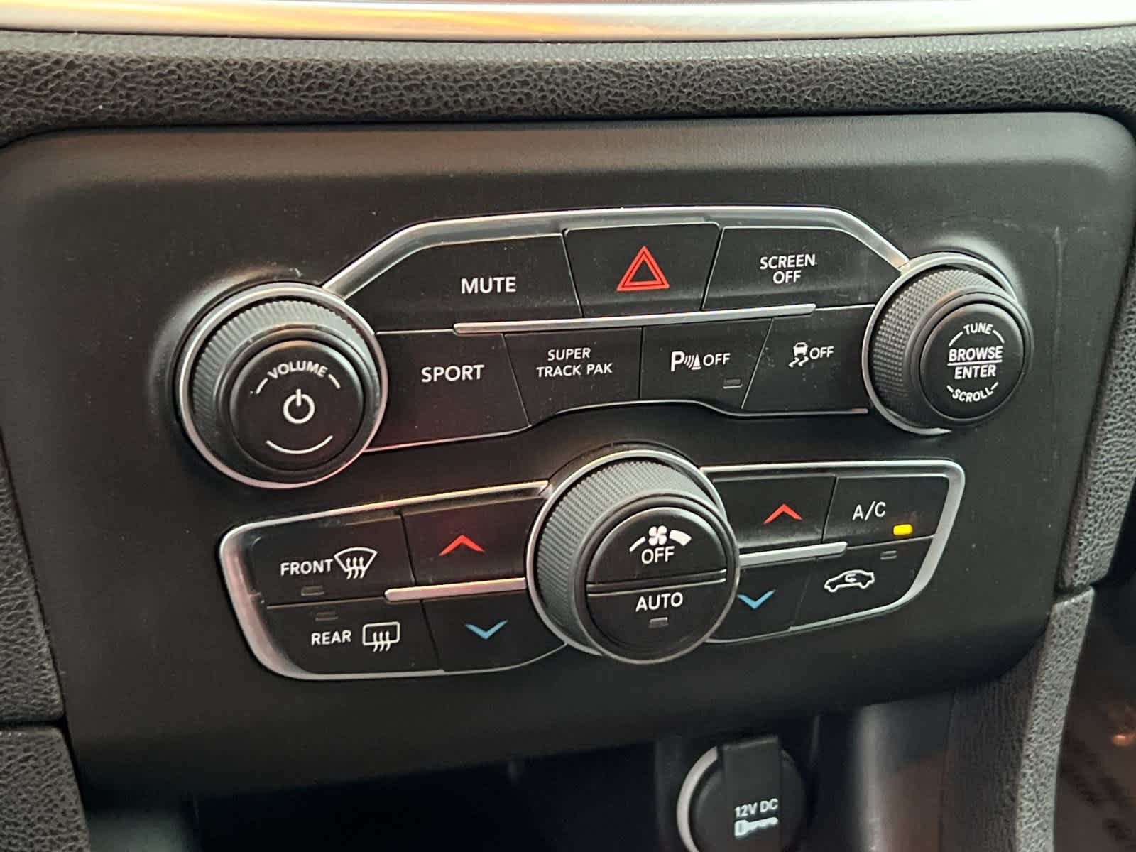 Thumbnail: 2021 Dodge Charger - 19