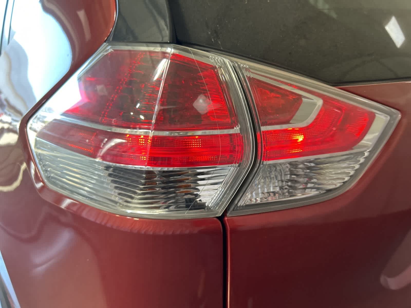 Thumbnail: 2016 Nissan Rogue - 12