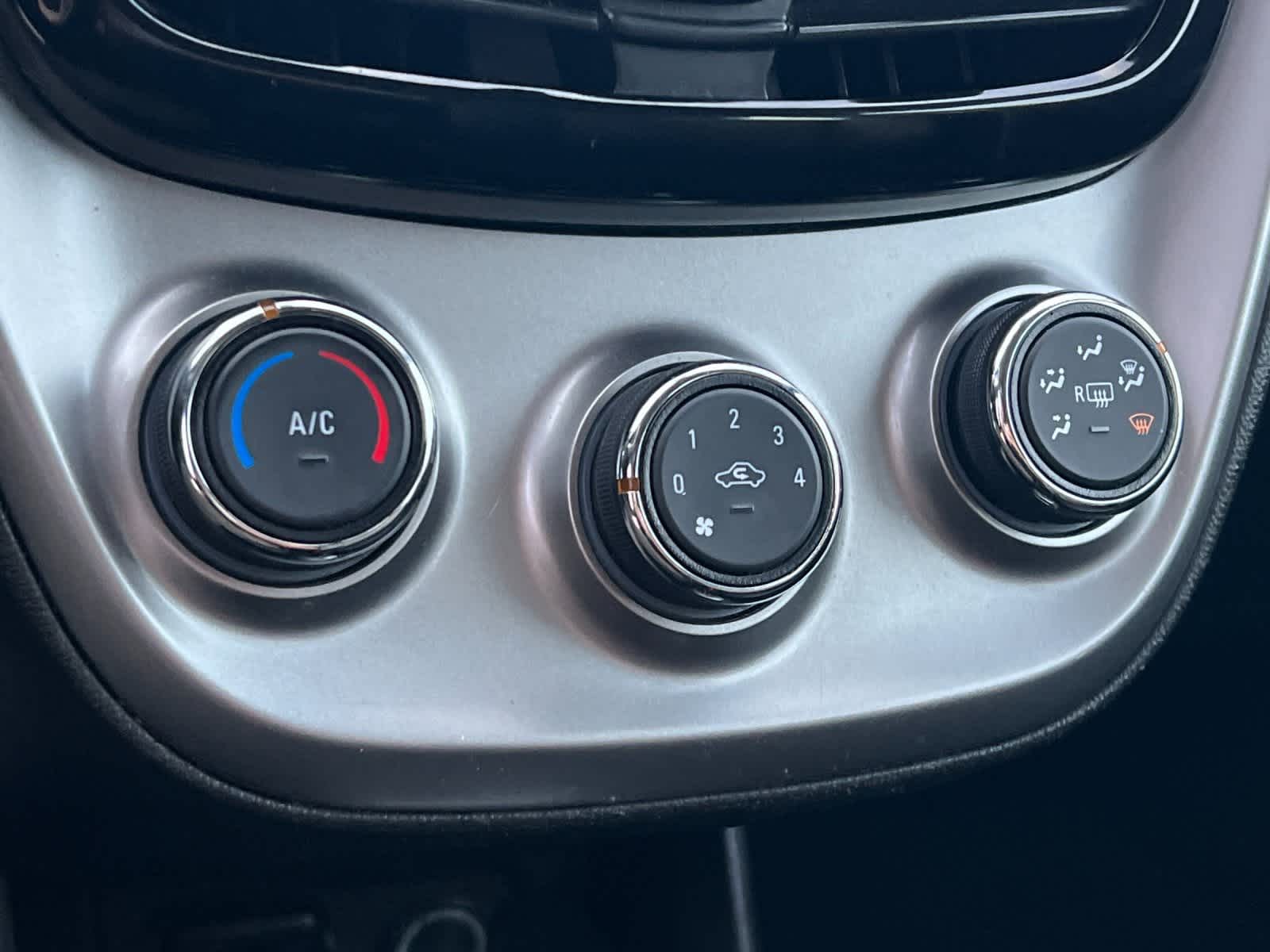 Thumbnail: 2017 Chevrolet Spark - 21