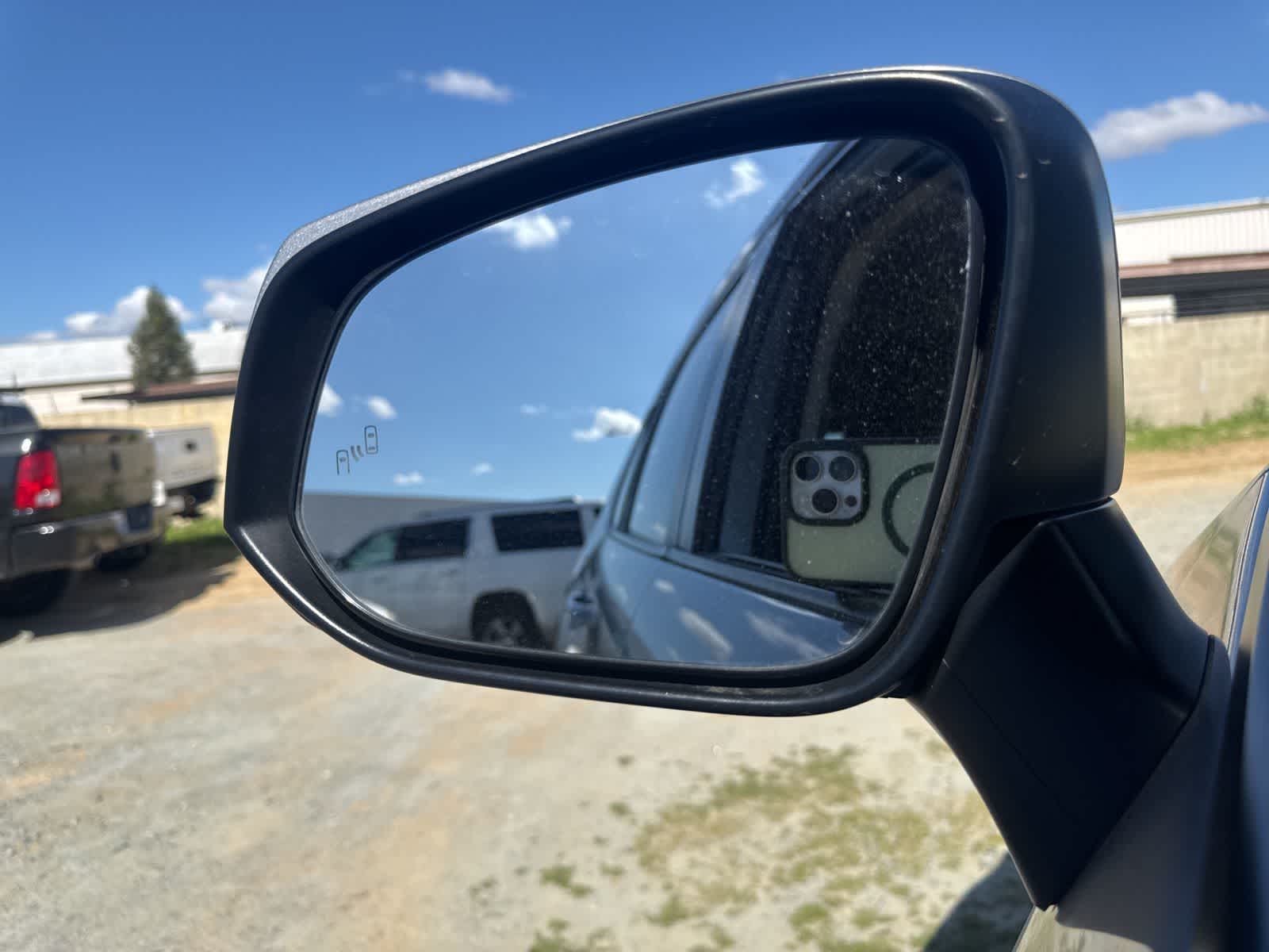 Thumbnail: 2020 Toyota RAV4 - 22