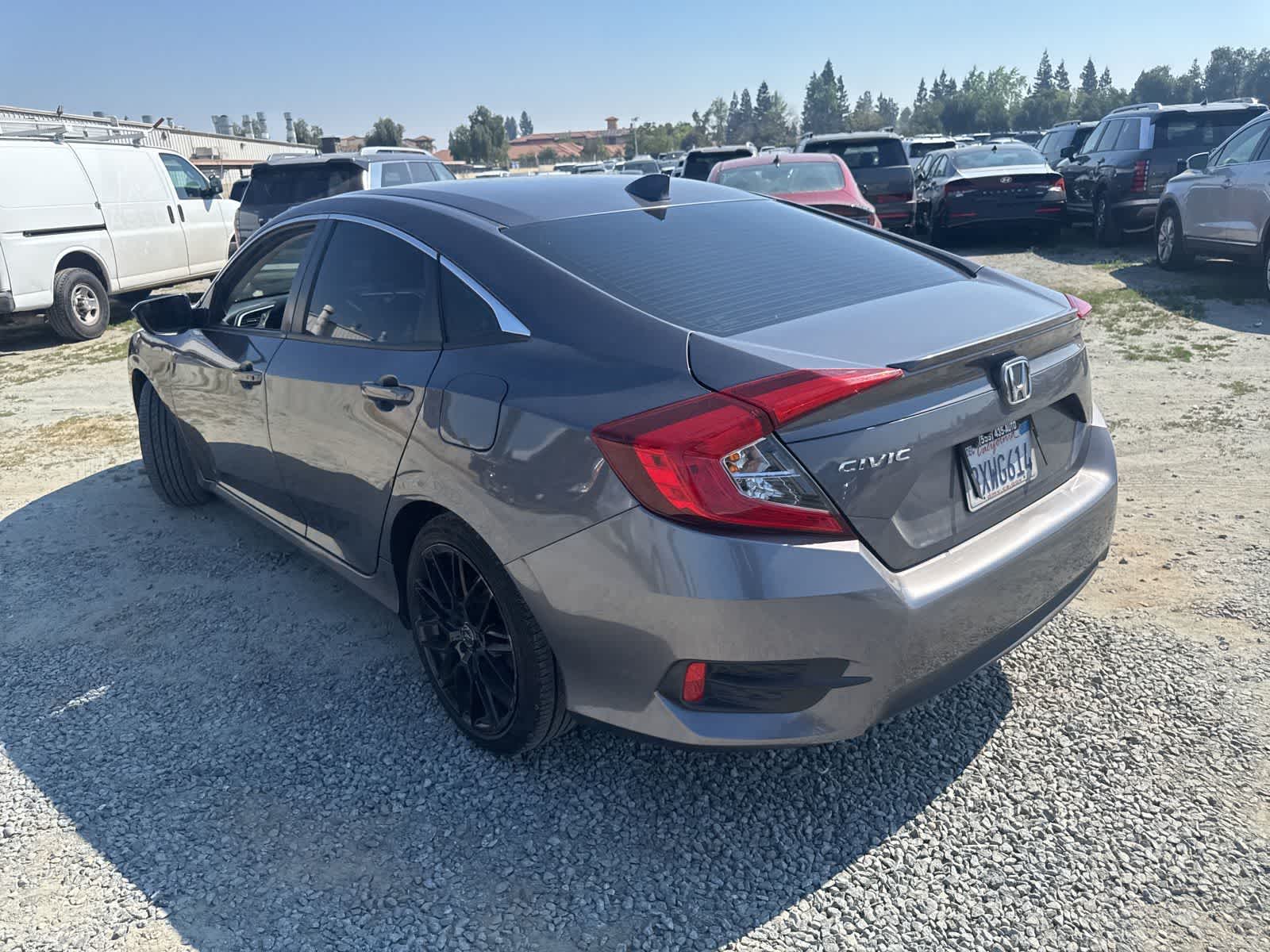 Thumbnail: 2016 Honda Civic - 7