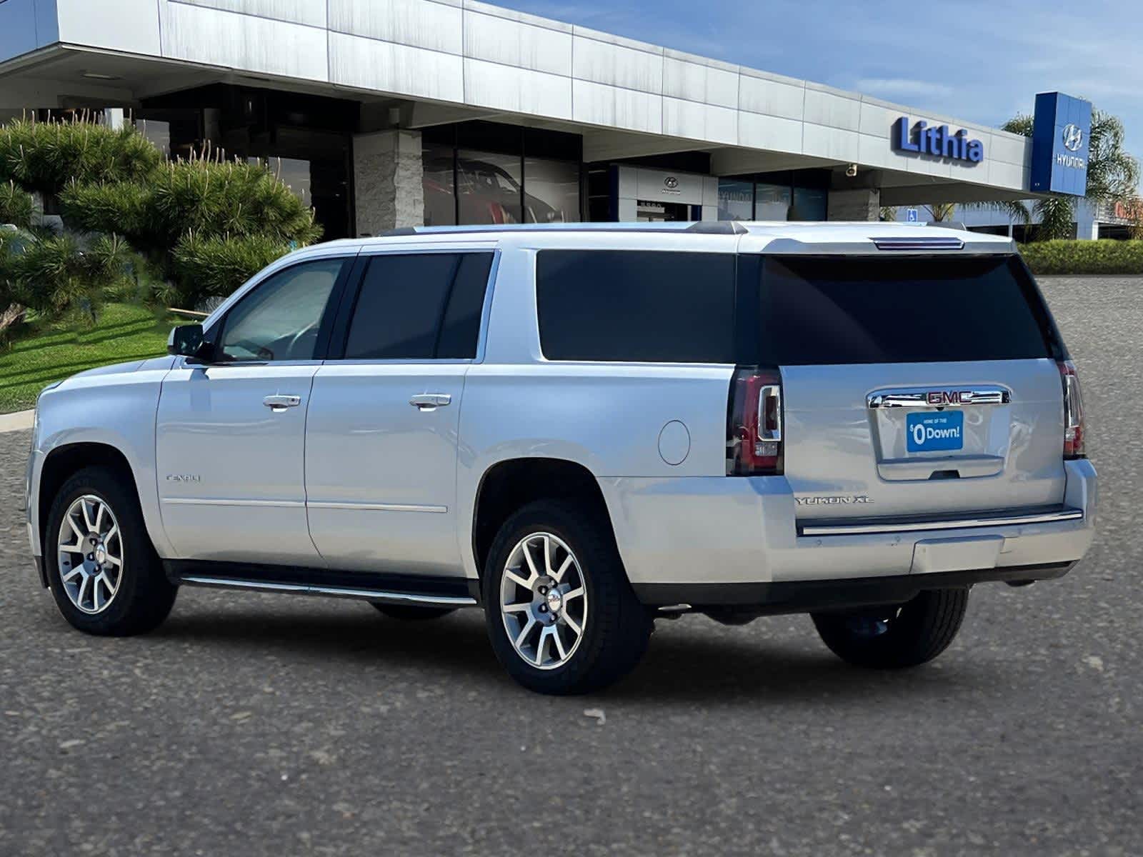Thumbnail: 2020 GMC Yukon XL - 6
