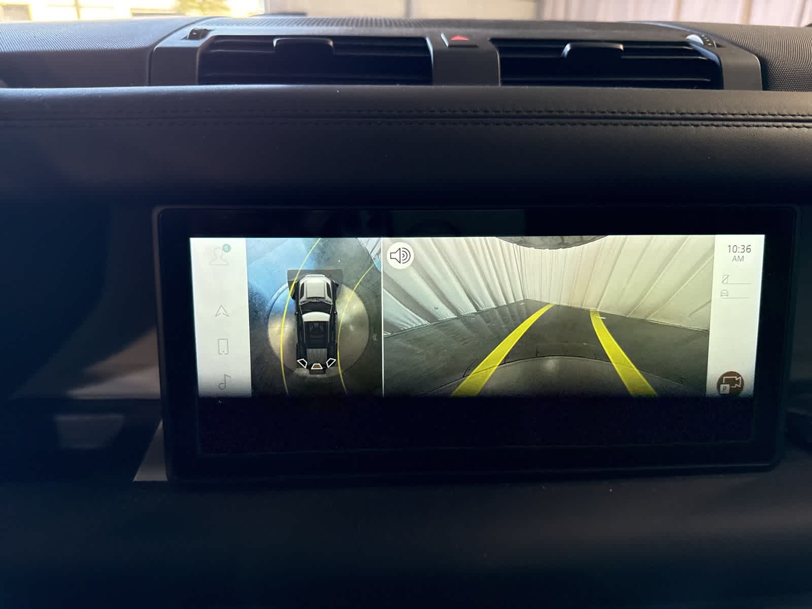 Thumbnail: 2020 Land Rover Defender - 27