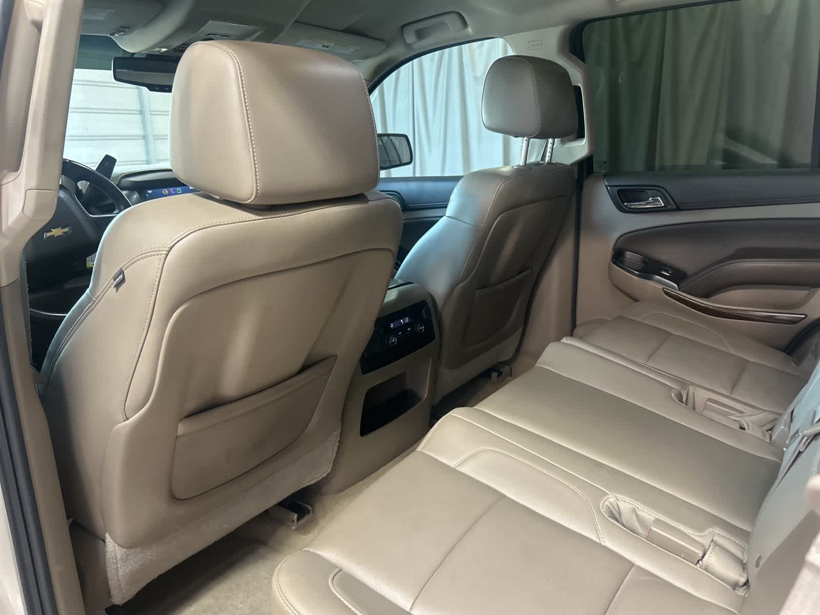Thumbnail: 2015 Chevrolet Tahoe - 20