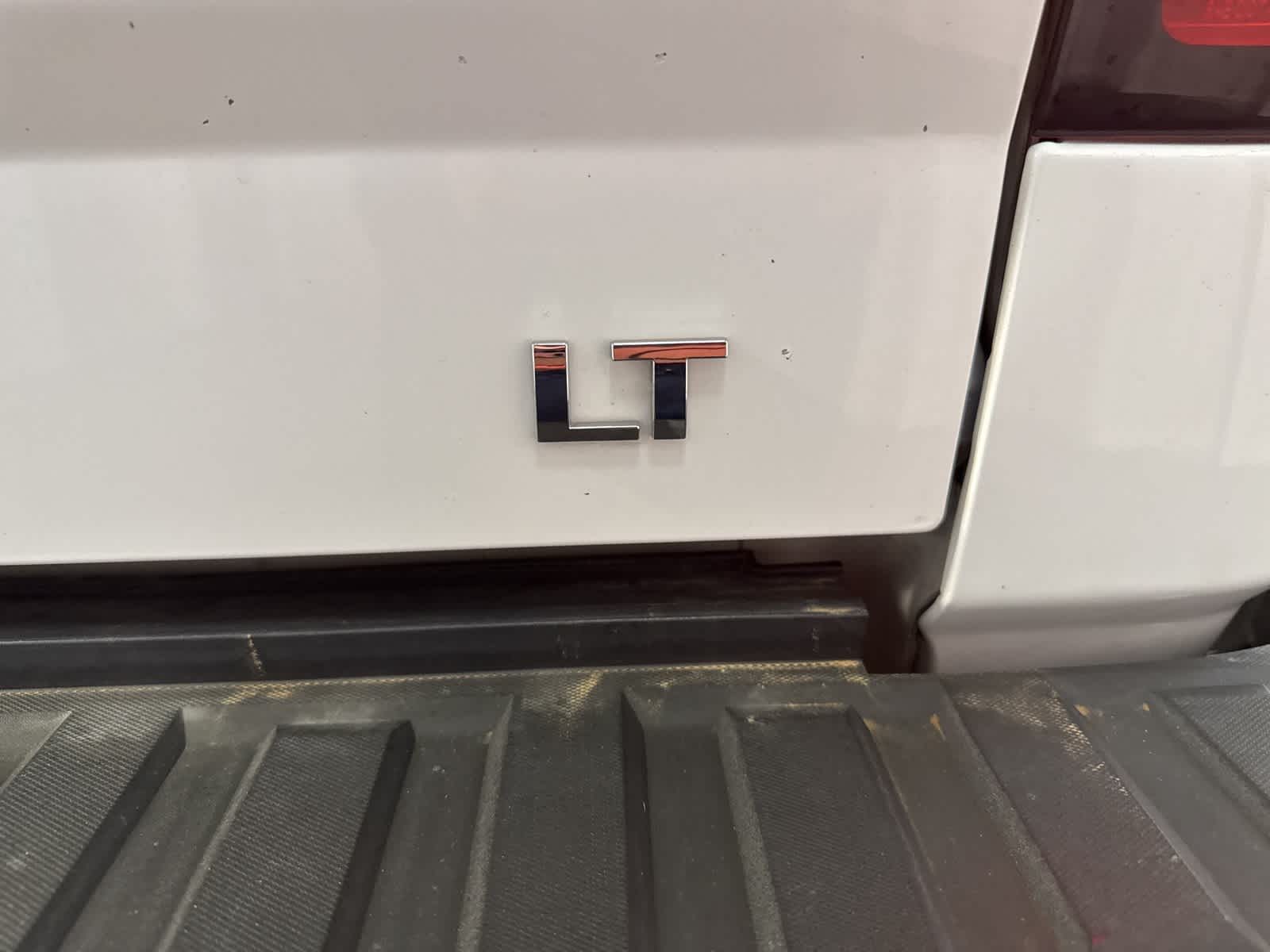 Thumbnail: 2015 Chevrolet Silverado 1500 - 12