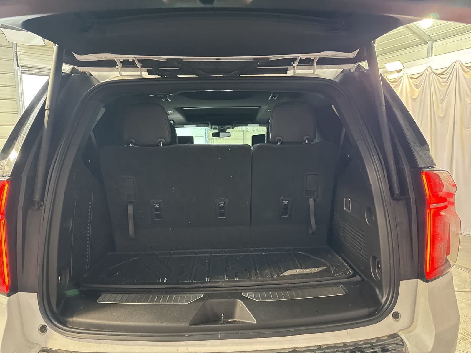 Thumbnail: 2021 Chevrolet Tahoe - 11