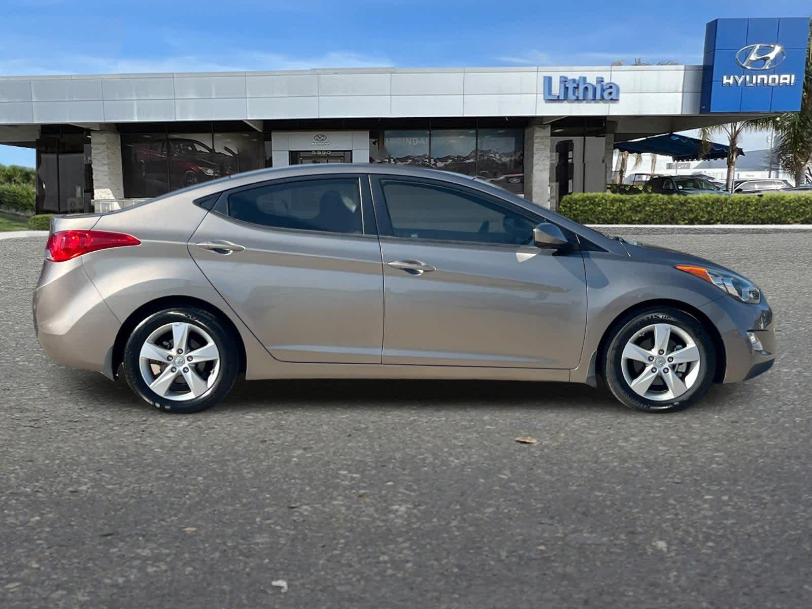 Thumbnail: 2013 Hyundai Elantra - 8
