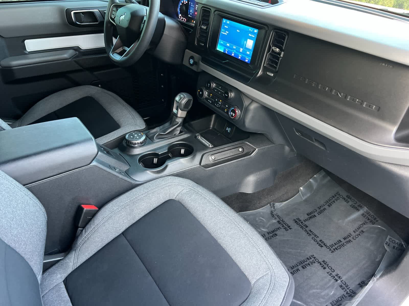 Thumbnail: 2022 Ford Bronco - 17