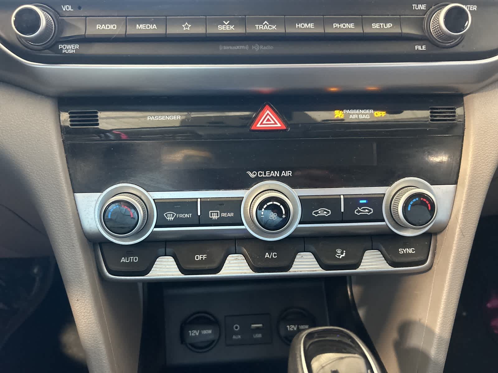 Thumbnail: 2020 Hyundai Elantra - 27