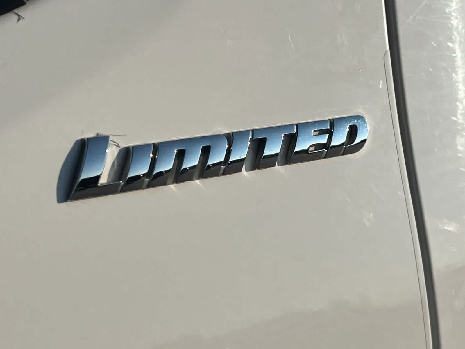 Thumbnail: 2017 Toyota Tacoma - 27