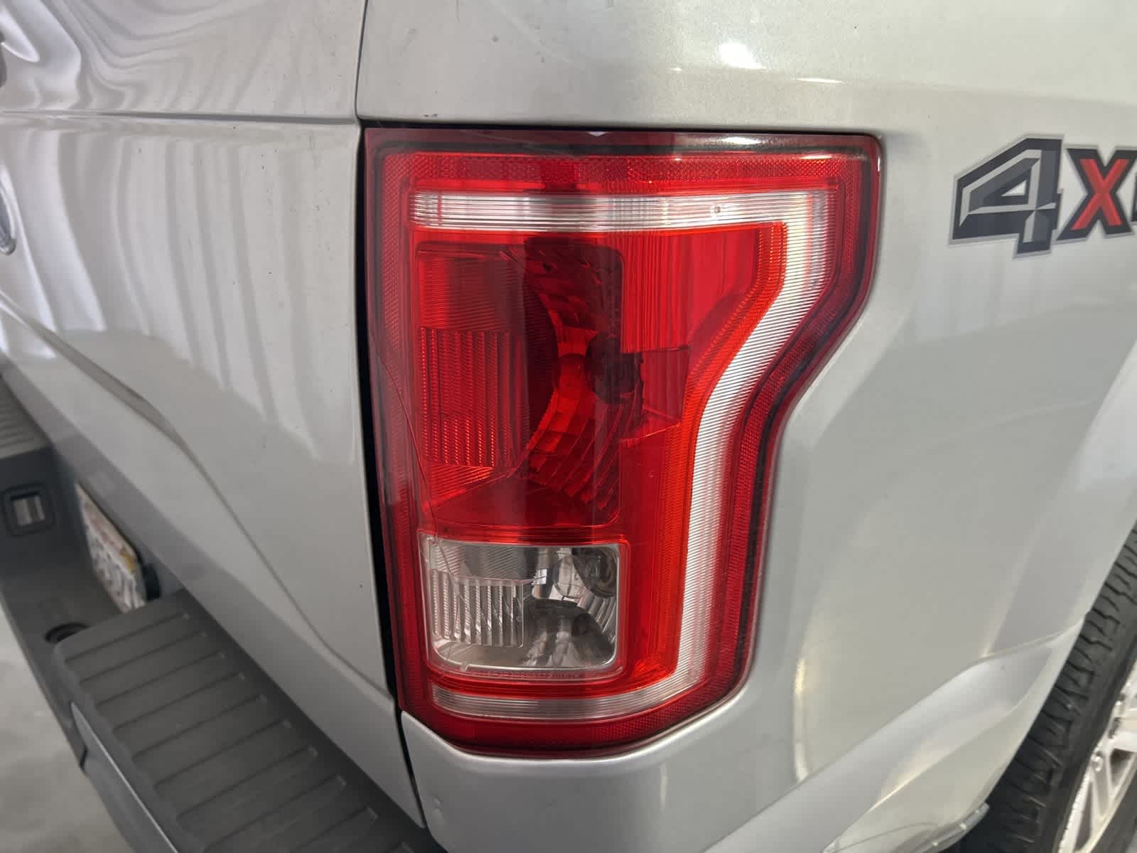 Thumbnail: 2016 Ford F-150 - 11