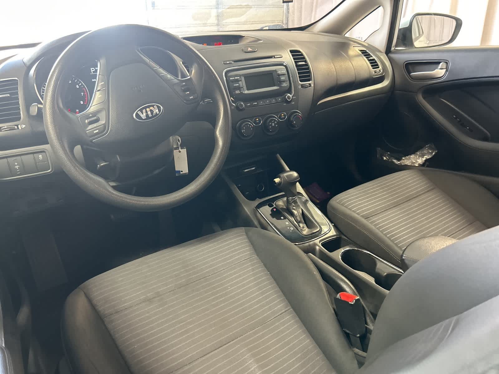 Thumbnail: 2017 Kia Forte - 21