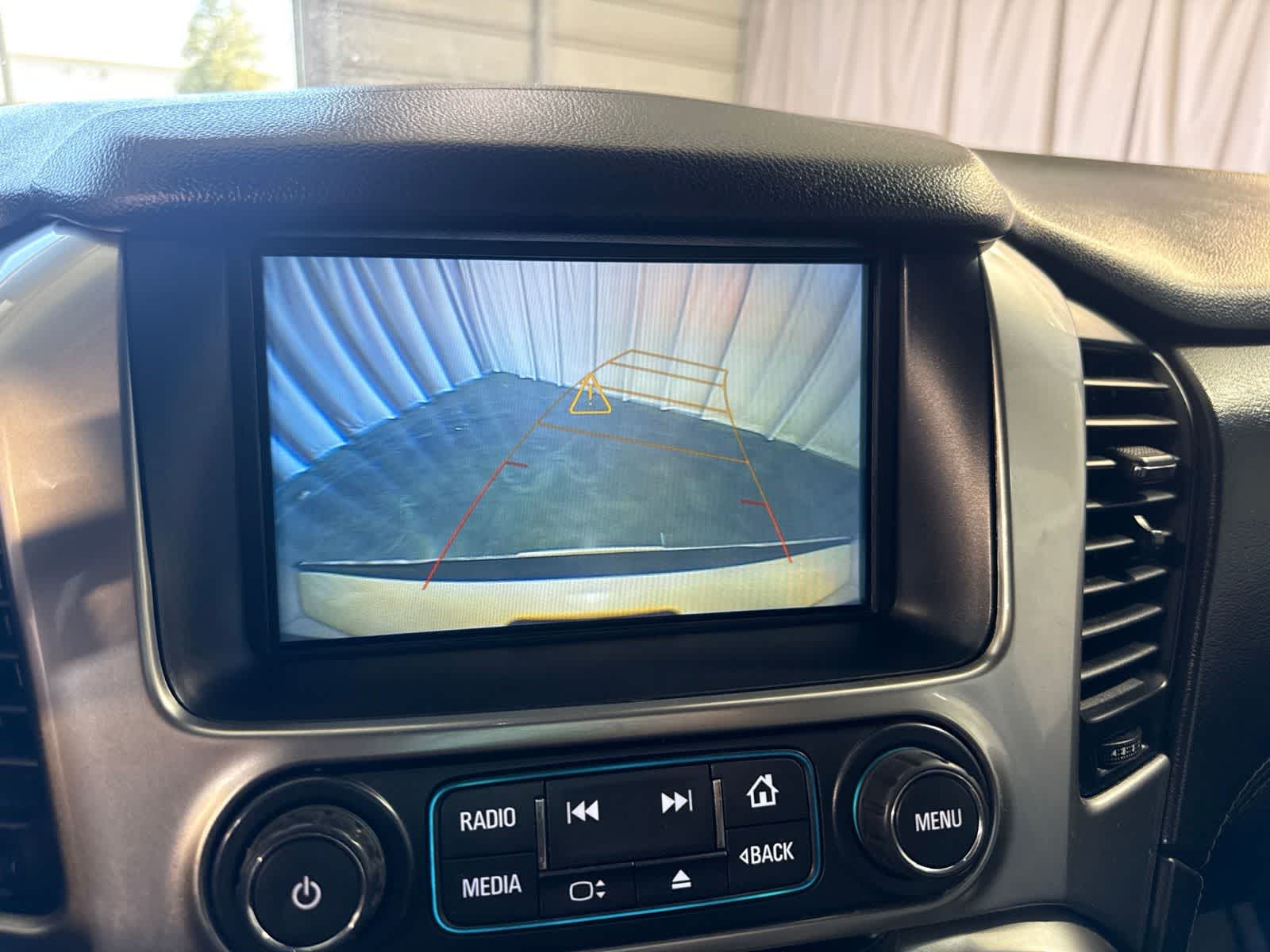 Thumbnail: 2019 Chevrolet Suburban - 28