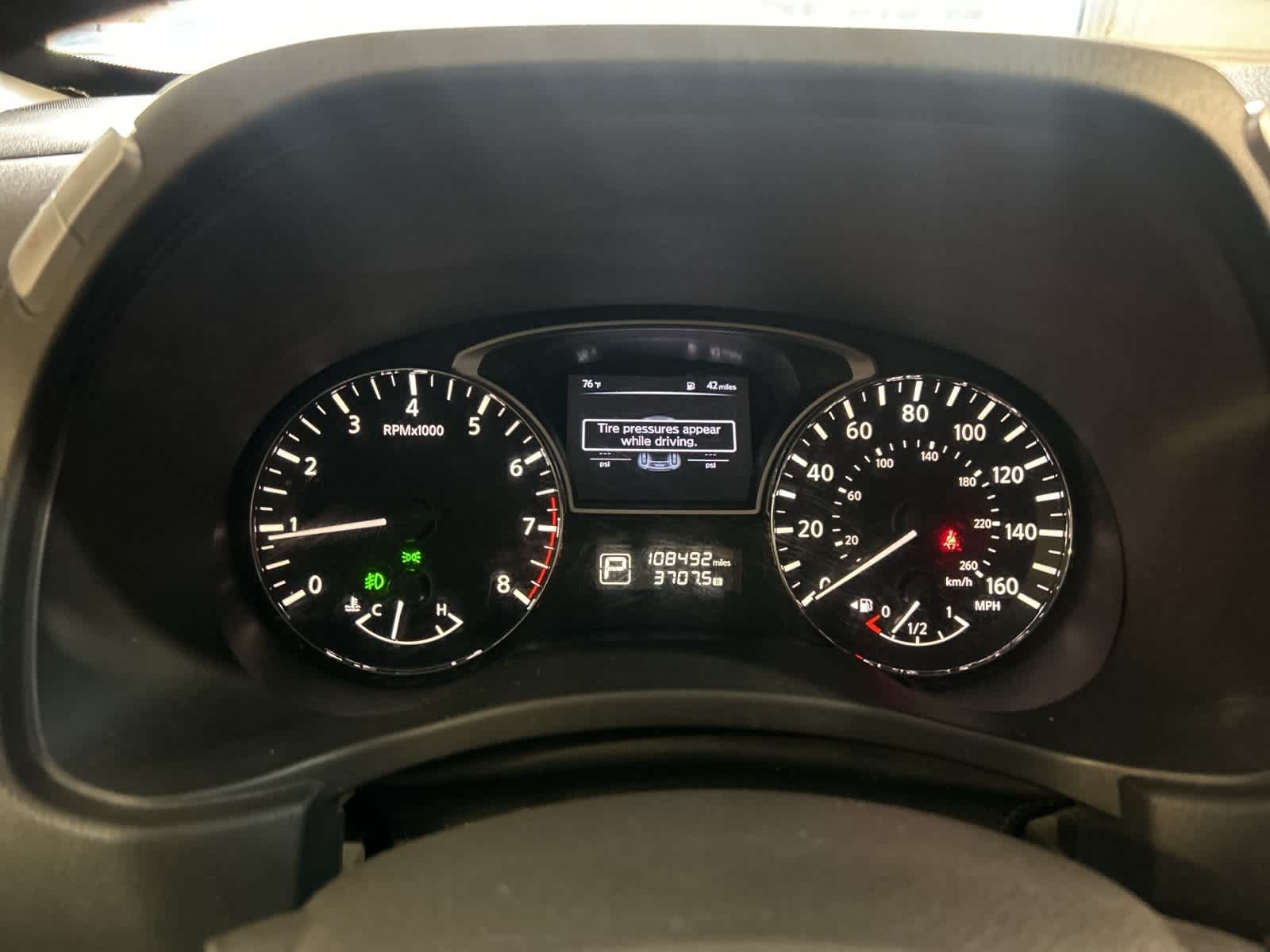 Thumbnail: 2015 Nissan Pathfinder - 31