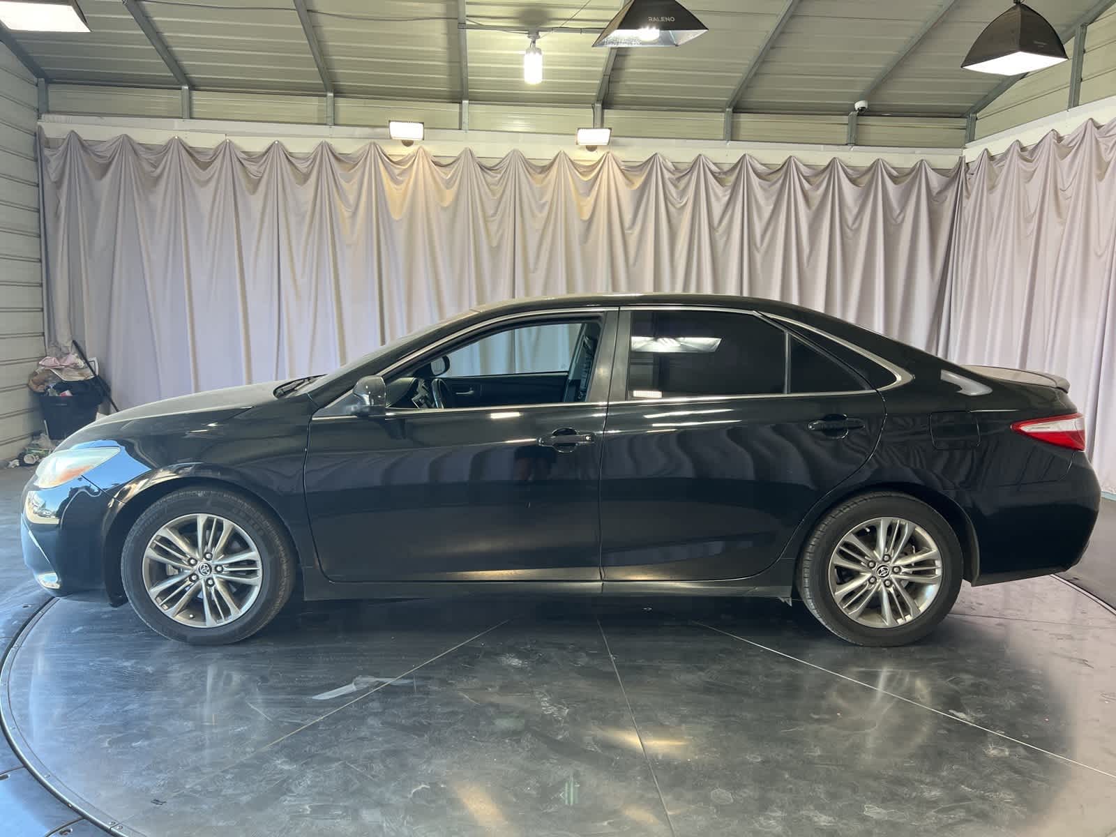 Thumbnail: 2015 Toyota Camry - 4