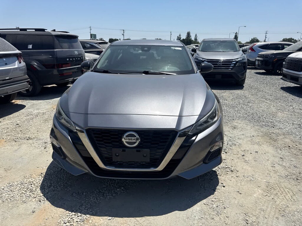 Used 2020 Nissan Altima 2.5 SR Sedan