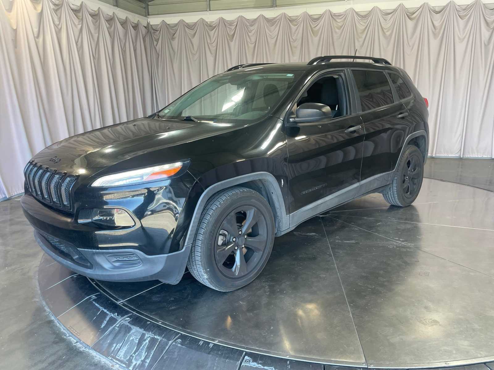 Used 2017 Jeep Cherokee Sport Altitude with VIN 1C4PJLAB5HW667149 for sale in Fresno, CA