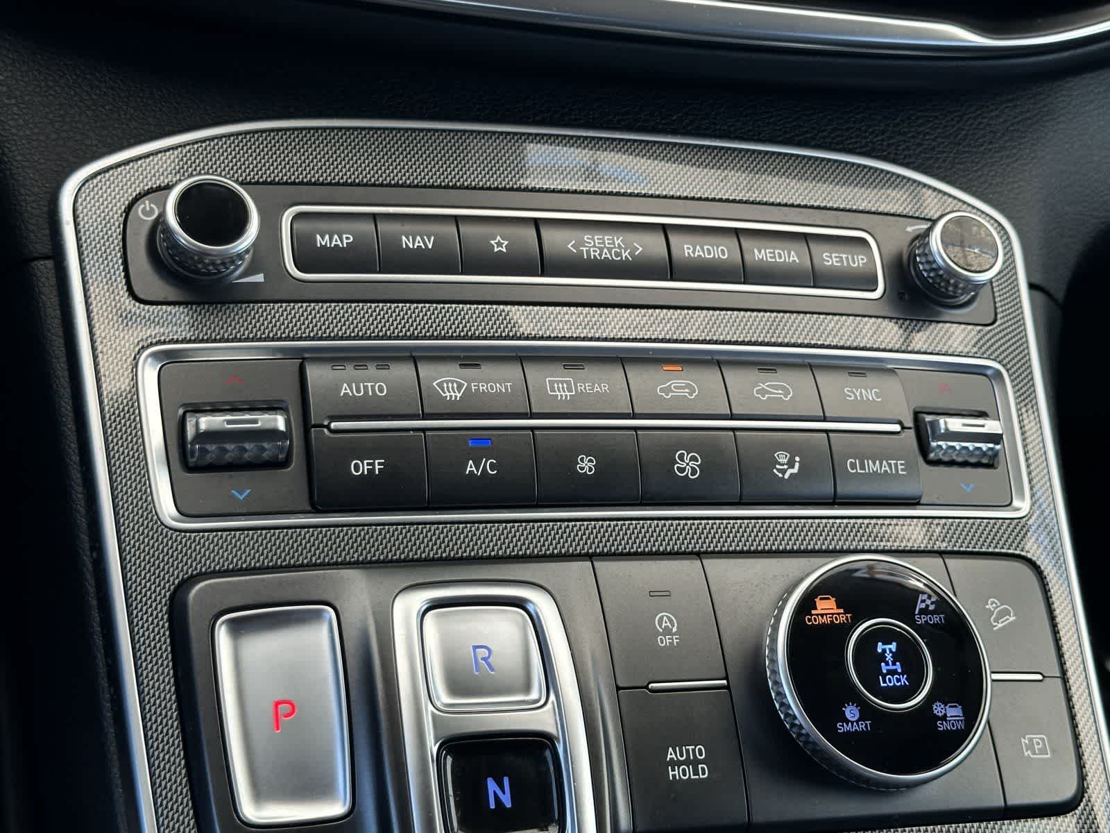 Thumbnail: 2023 Hyundai Santa Fe - 21