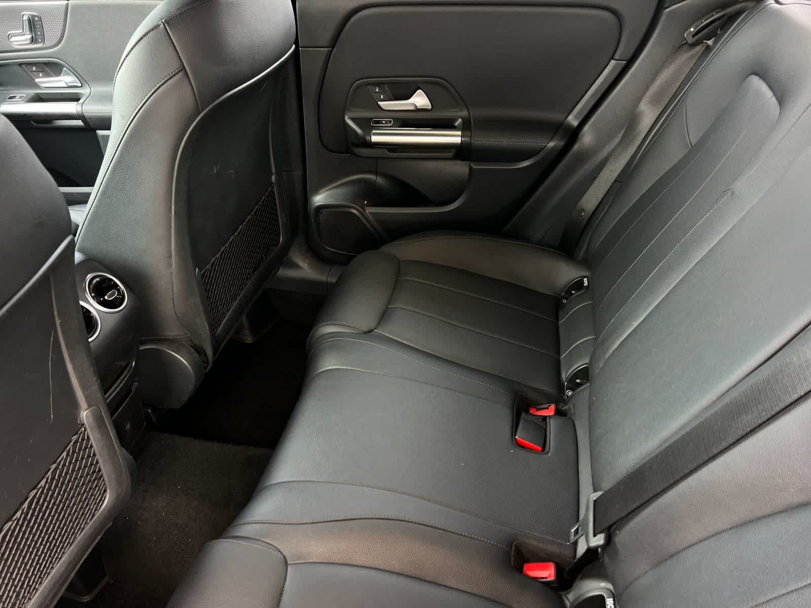 2023 Mercedes-Benz GLA 250 photo 4