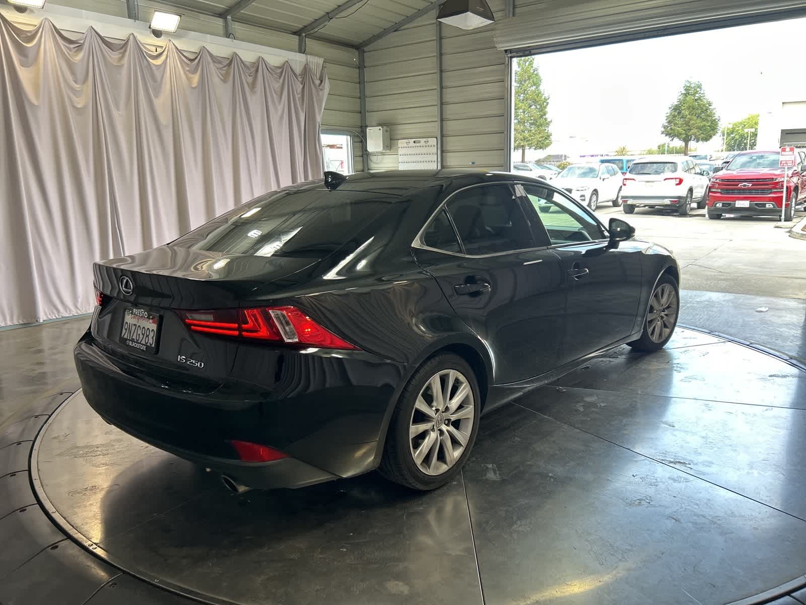 Thumbnail: 2014 Lexus IS - 8