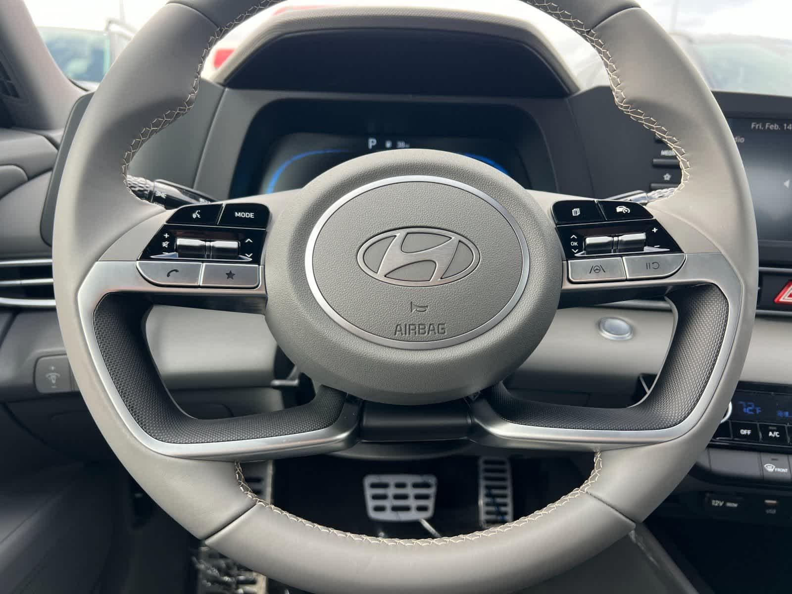 Thumbnail: 2025 Hyundai Elantra - 23