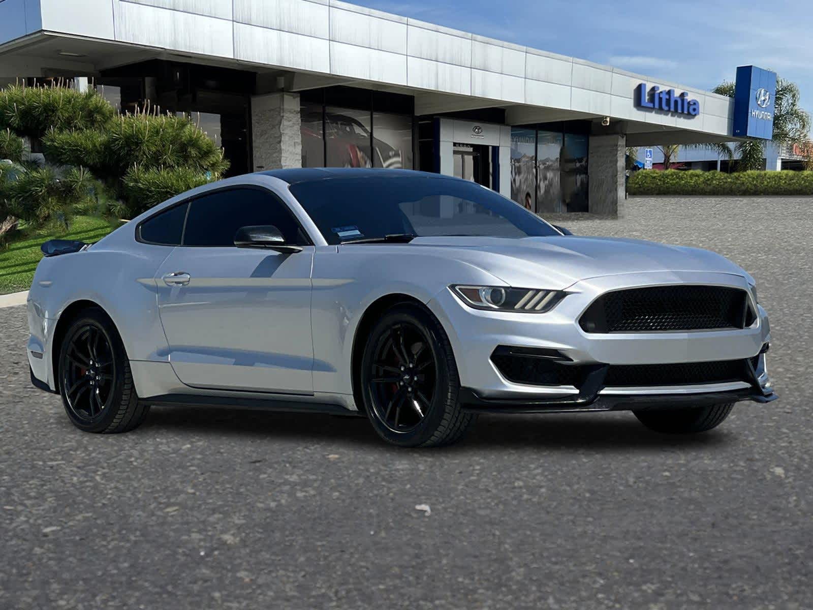 2015 Ford Mustang  9