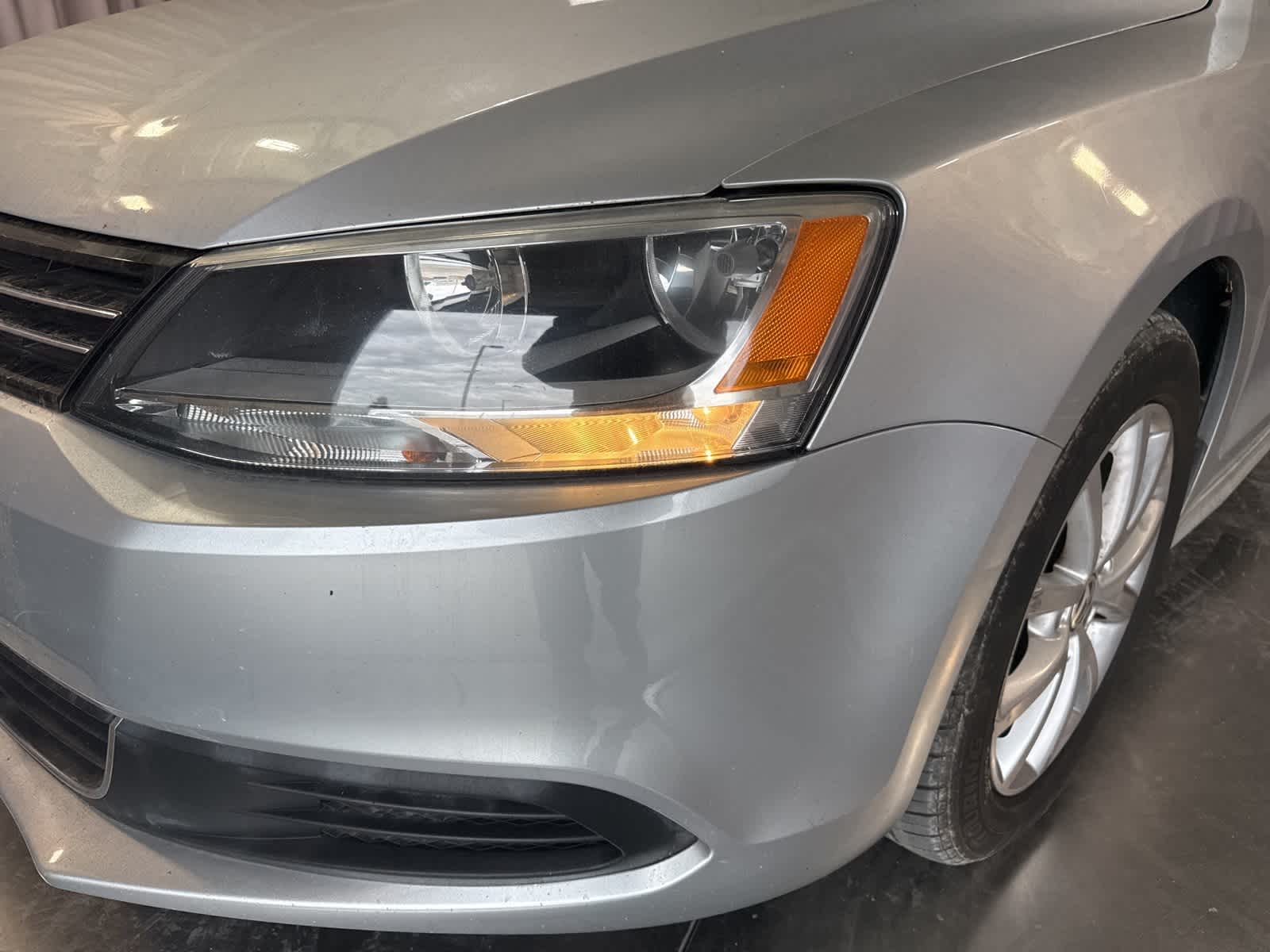 Thumbnail: 2014 Volkswagen Jetta - 9