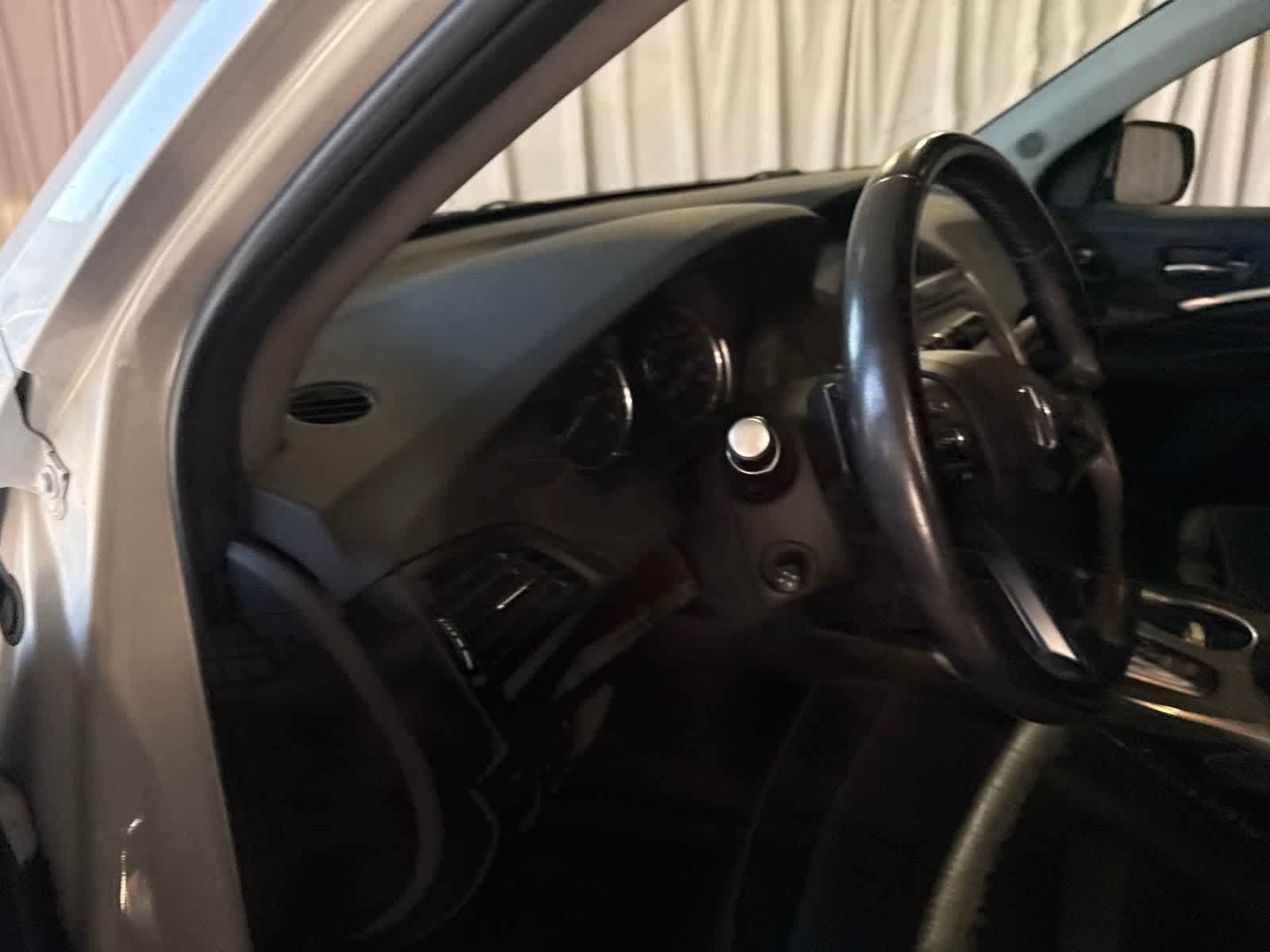 Thumbnail: 2020 Acura MDX - 17