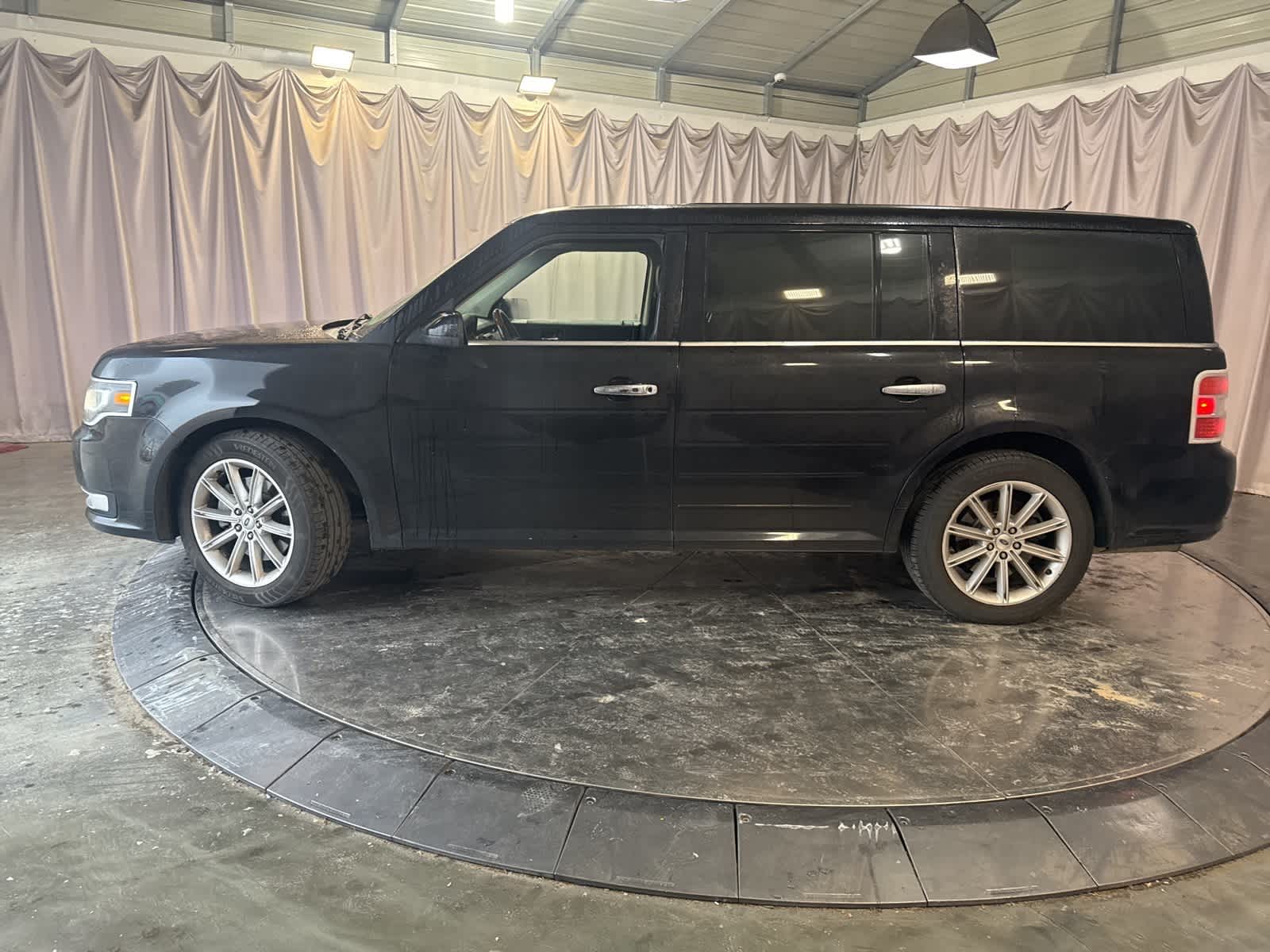 Thumbnail: 2019 Ford Flex - 8