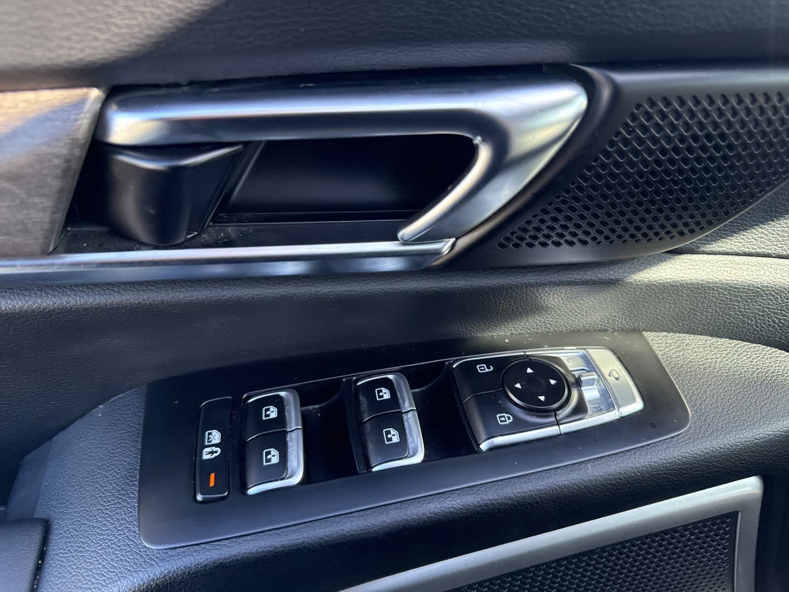 Thumbnail: 2022 Kia Telluride - 18