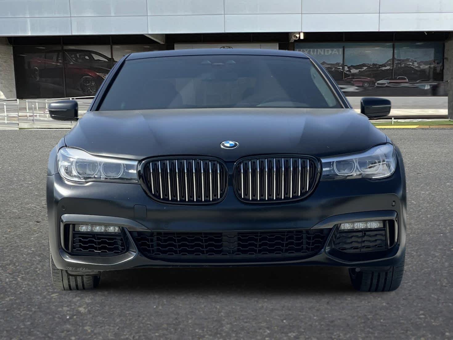 Thumbnail: 2019 BMW 7 Series - 10