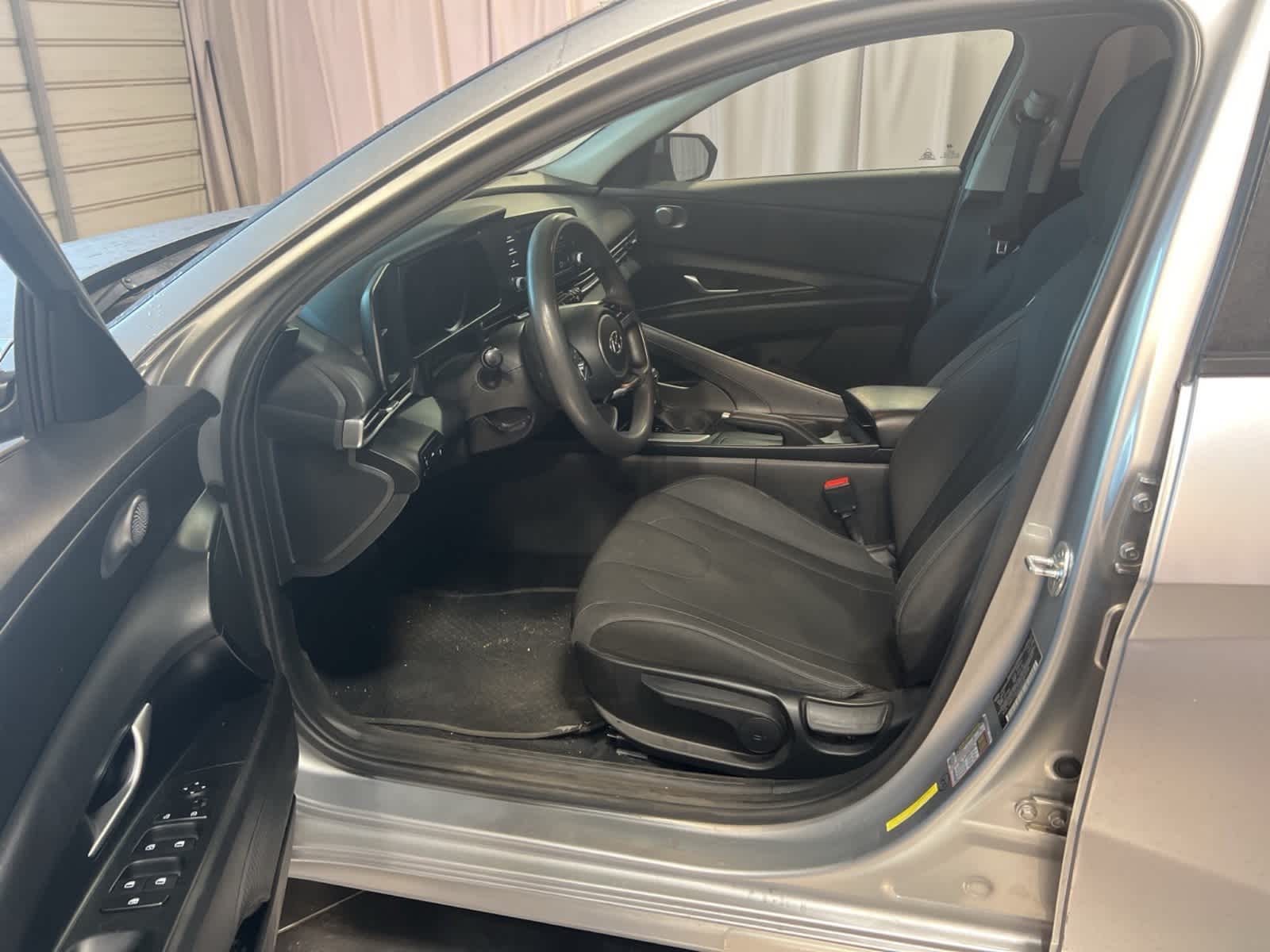 Thumbnail: 2021 Hyundai Elantra - 22