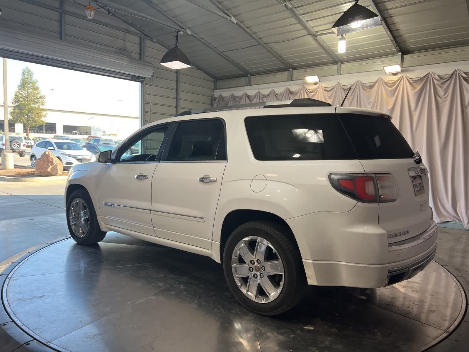 Thumbnail: 2016 GMC Acadia - 4