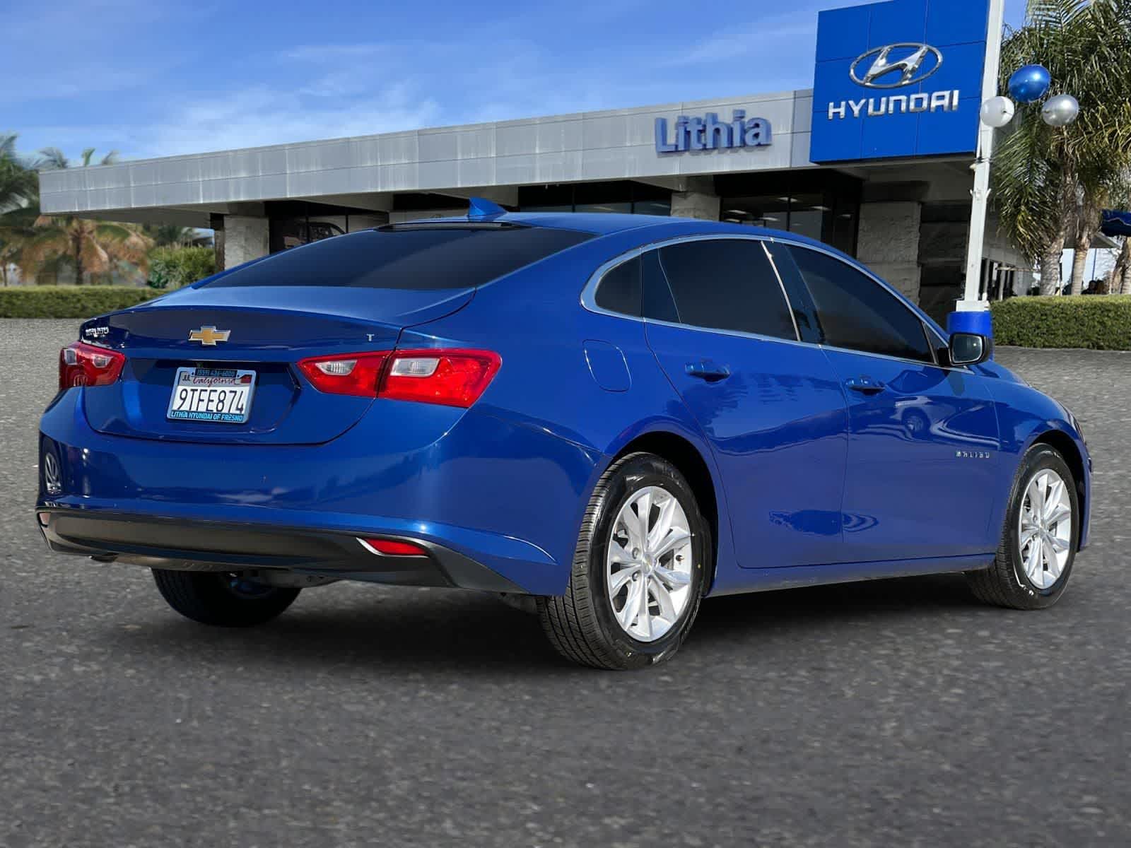 Thumbnail: 2023 Chevrolet Malibu - 3