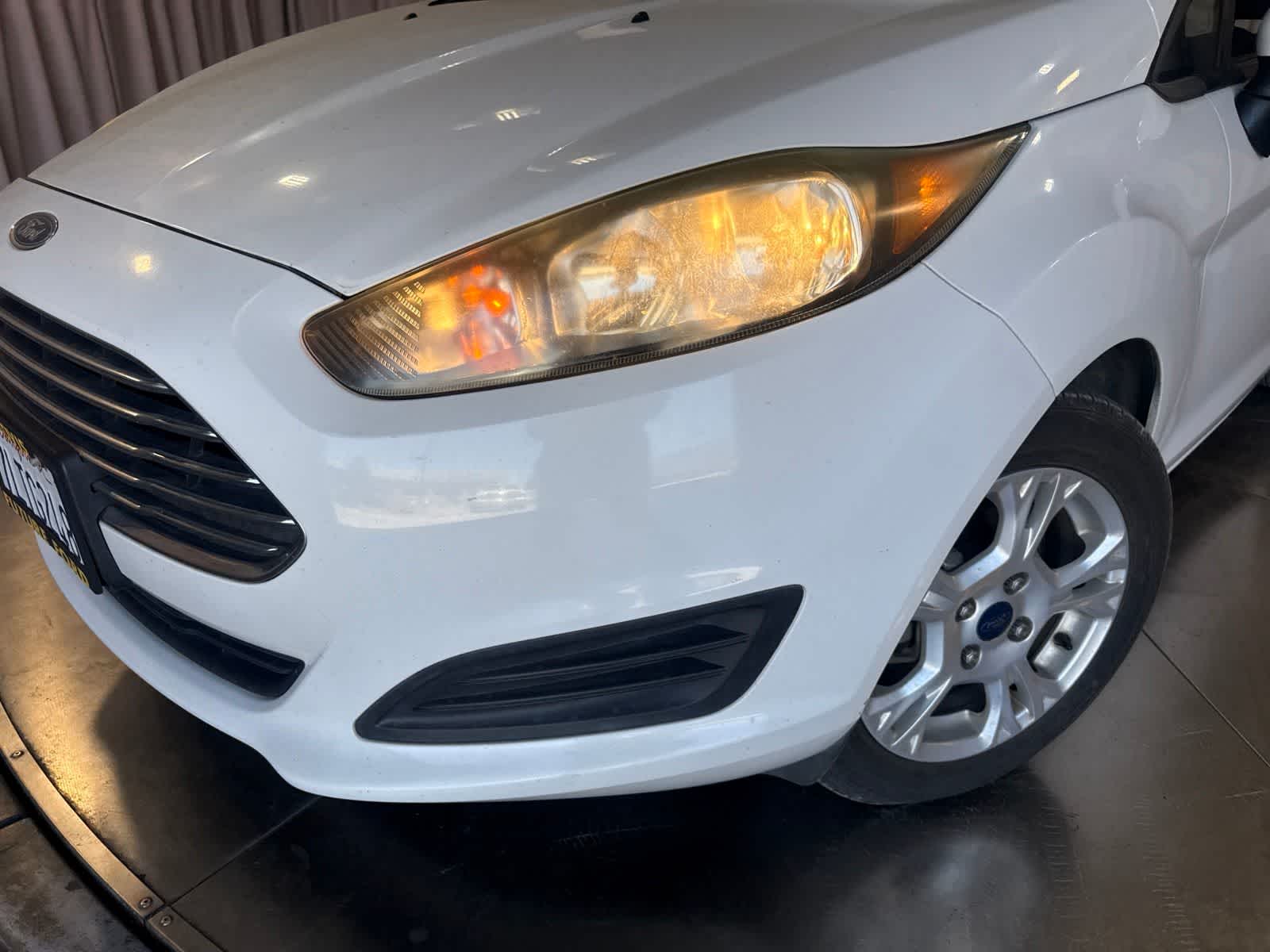 Thumbnail: 2016 Ford Fiesta - 8