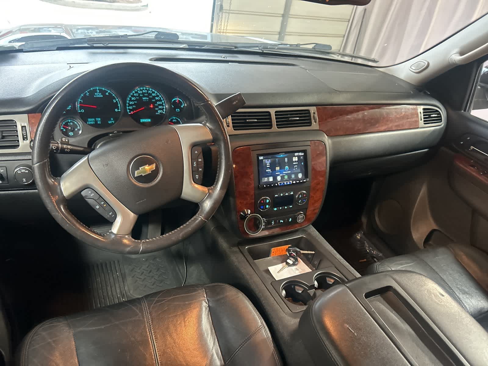 Thumbnail: 2014 Chevrolet Suburban - 23